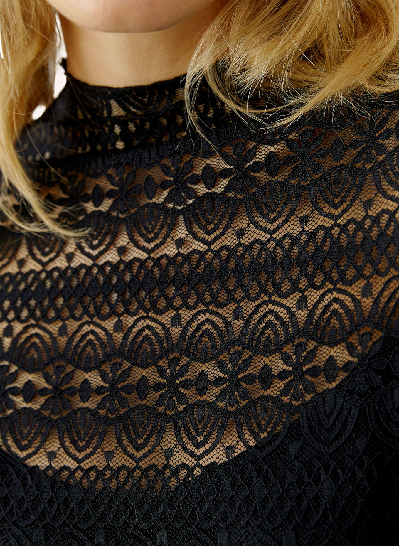 oui Longsleeve: SCHWARZ