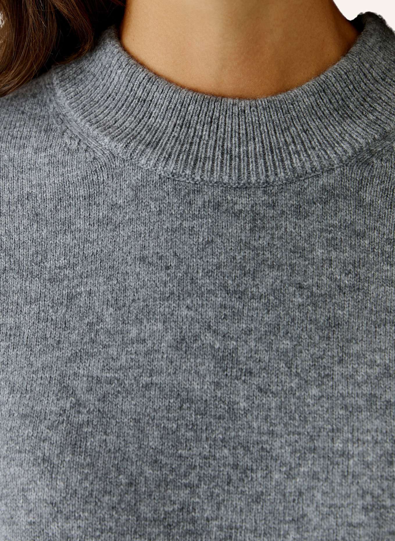 oui Pullover: GRAU
