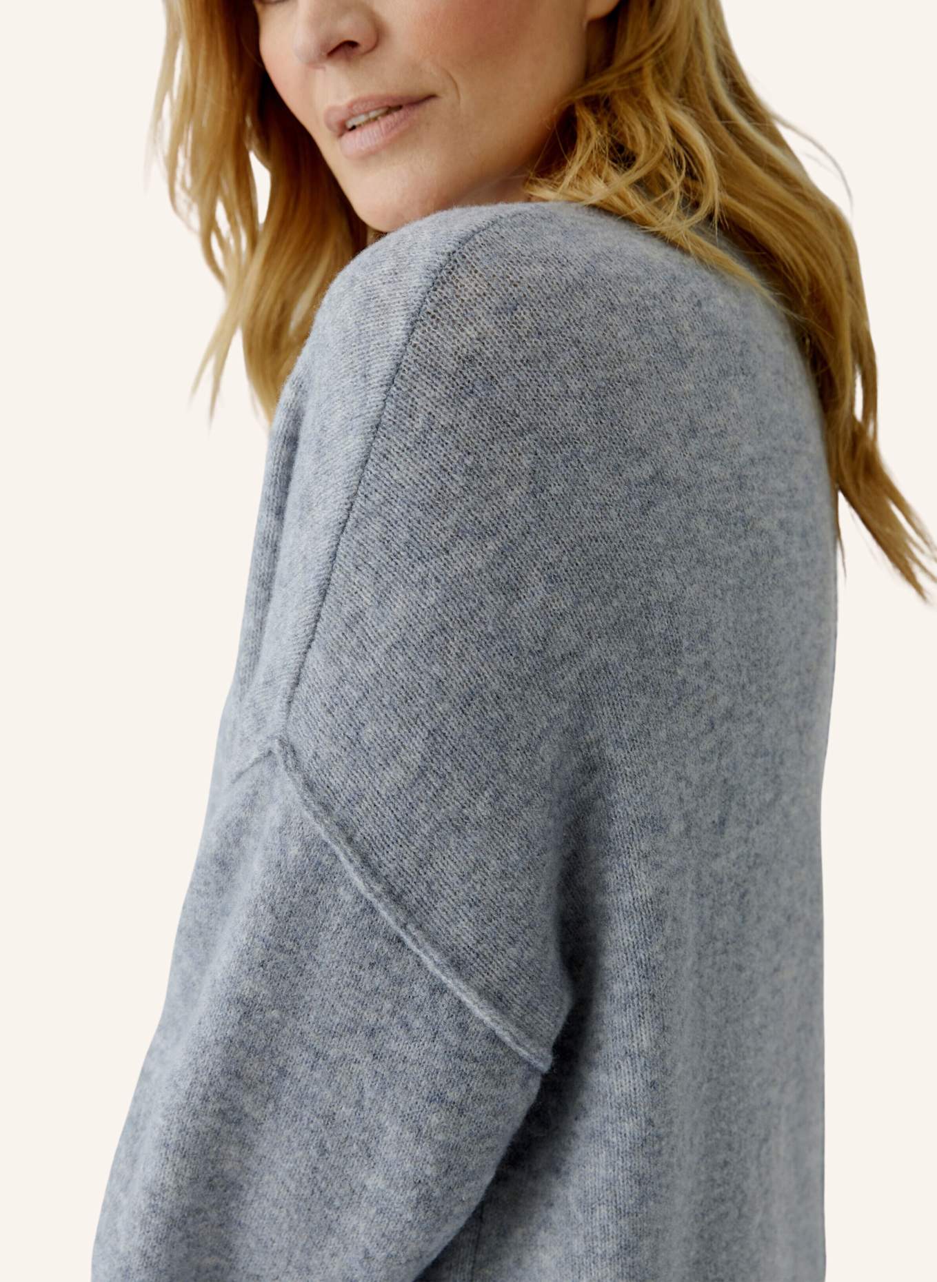 oui Pullover: GRAU