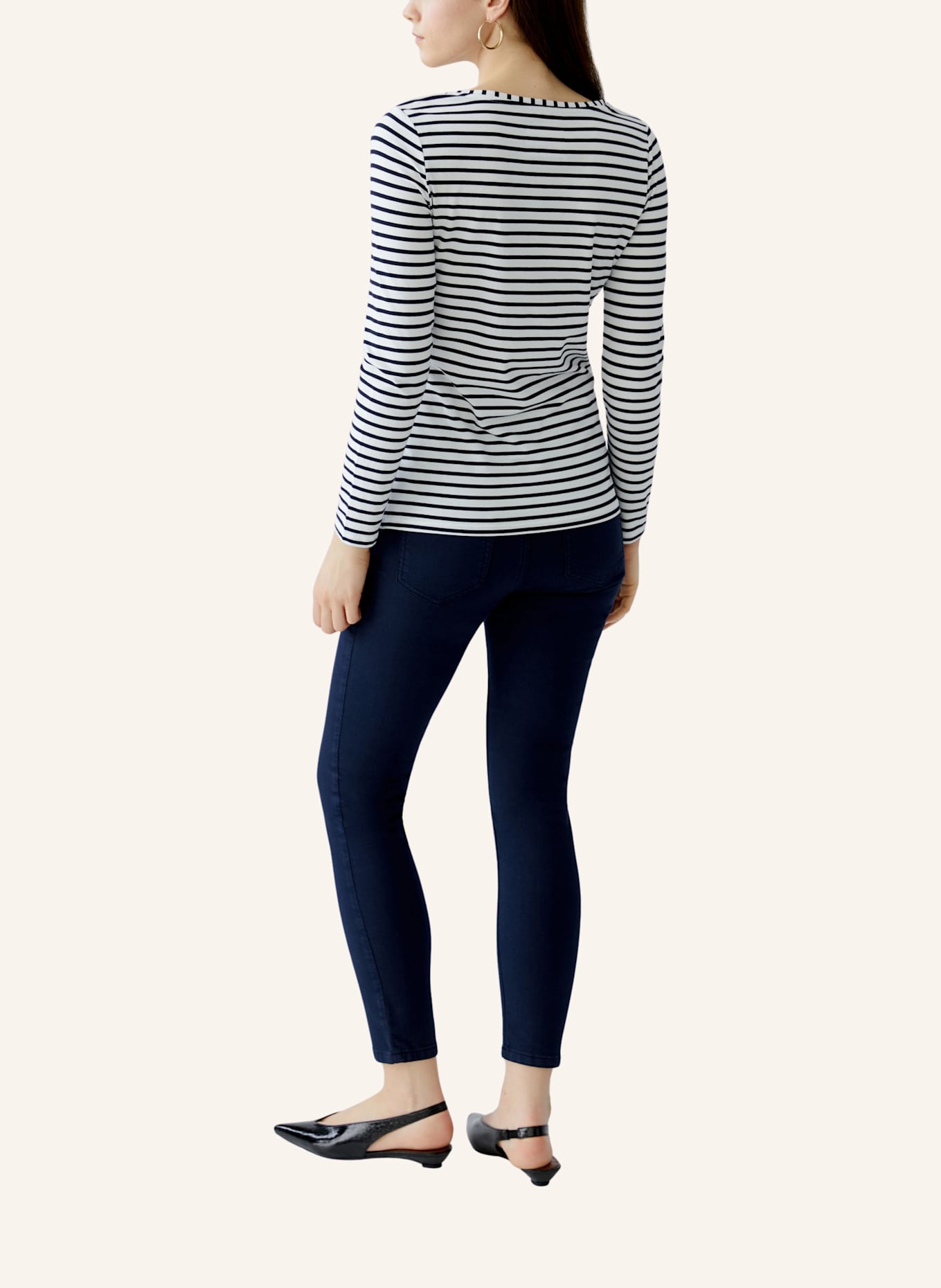 oui Longsleeve: WEISS