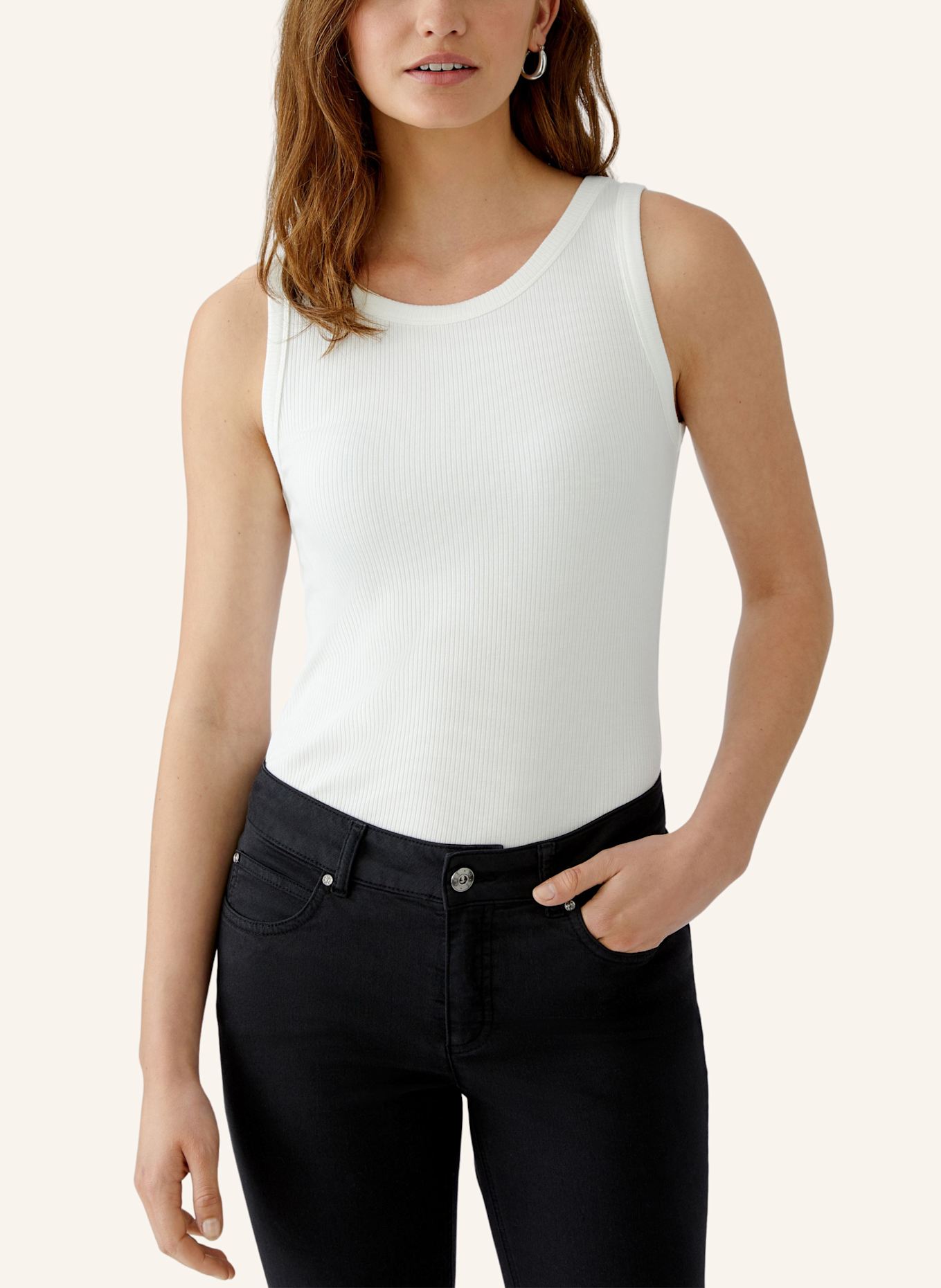 oui Top: WEISS