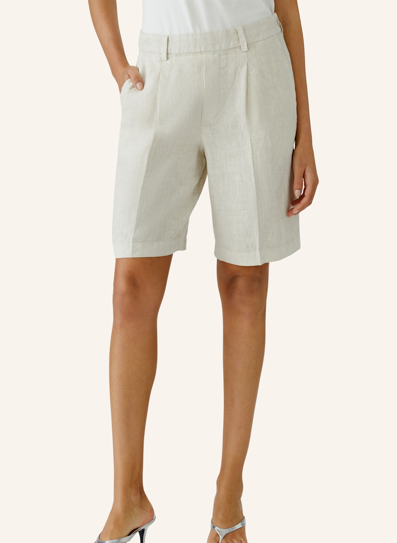 oui Shorts: BEIGE
