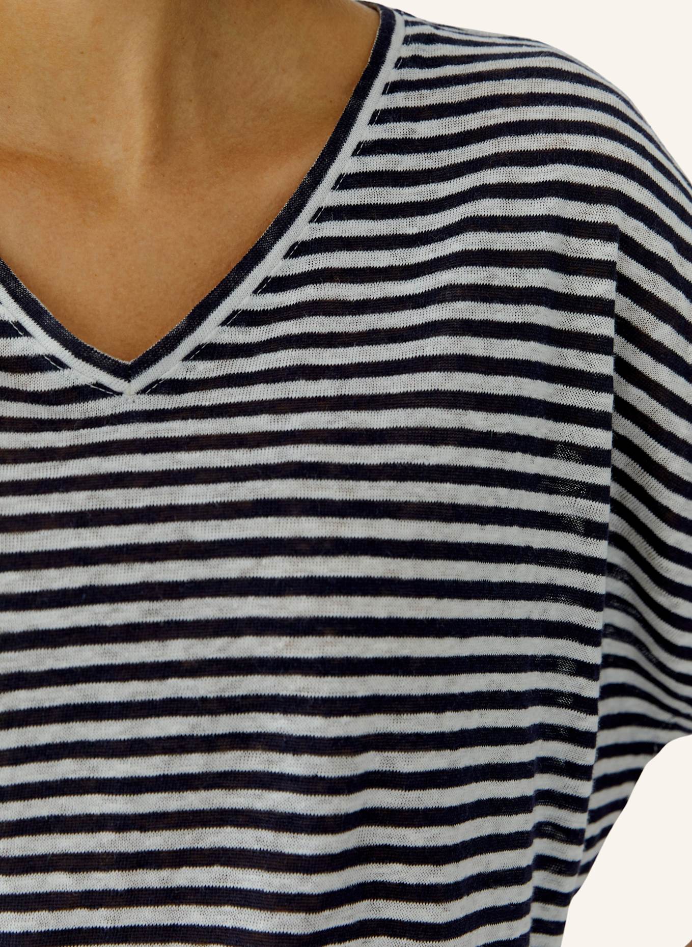 oui T-Shirt: WEISS/ BLAU