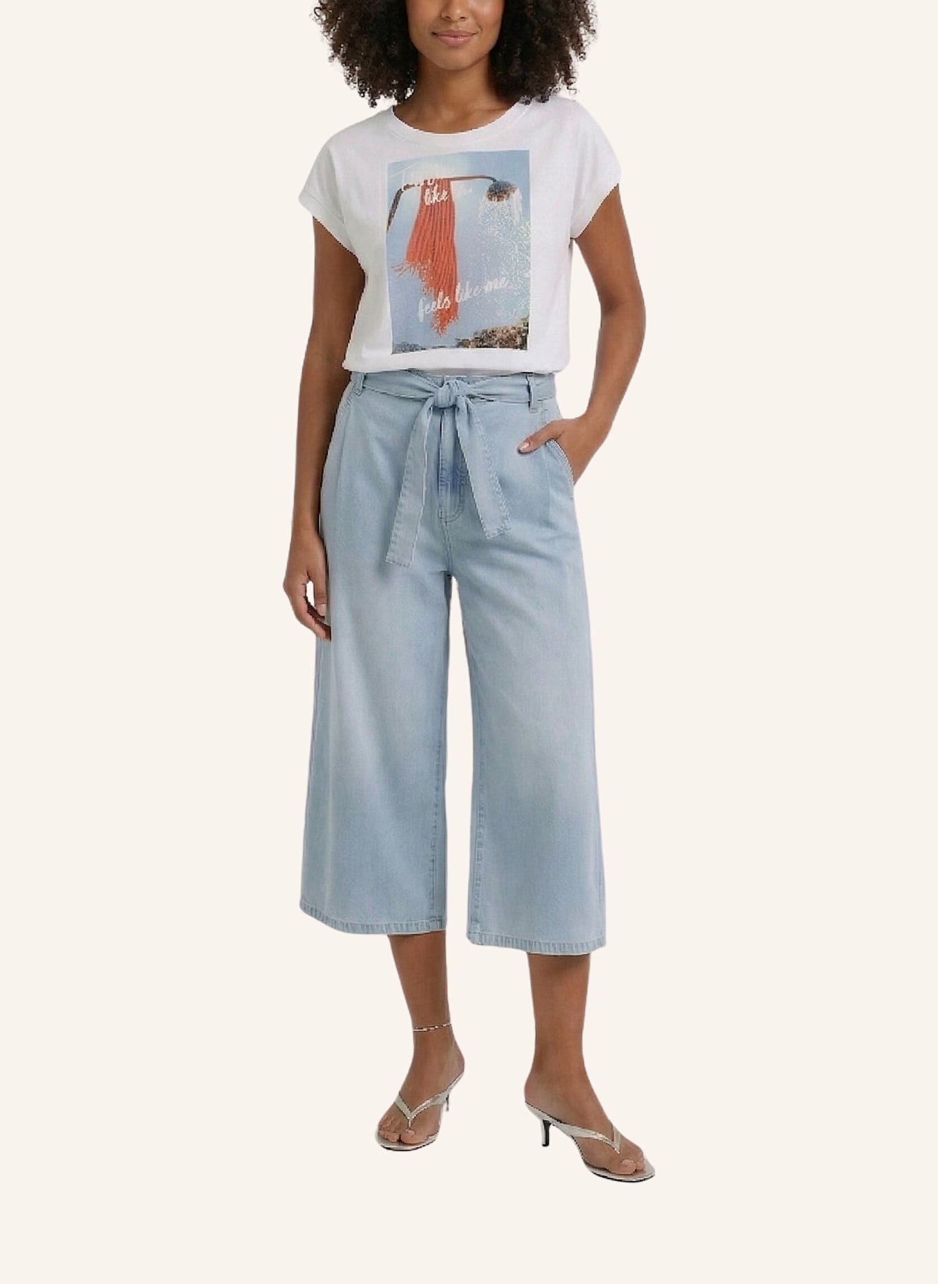 oui T-Shirt: WEISS
