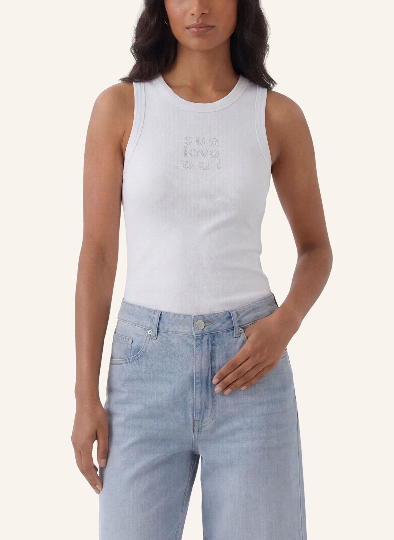 oui Top: WEISS