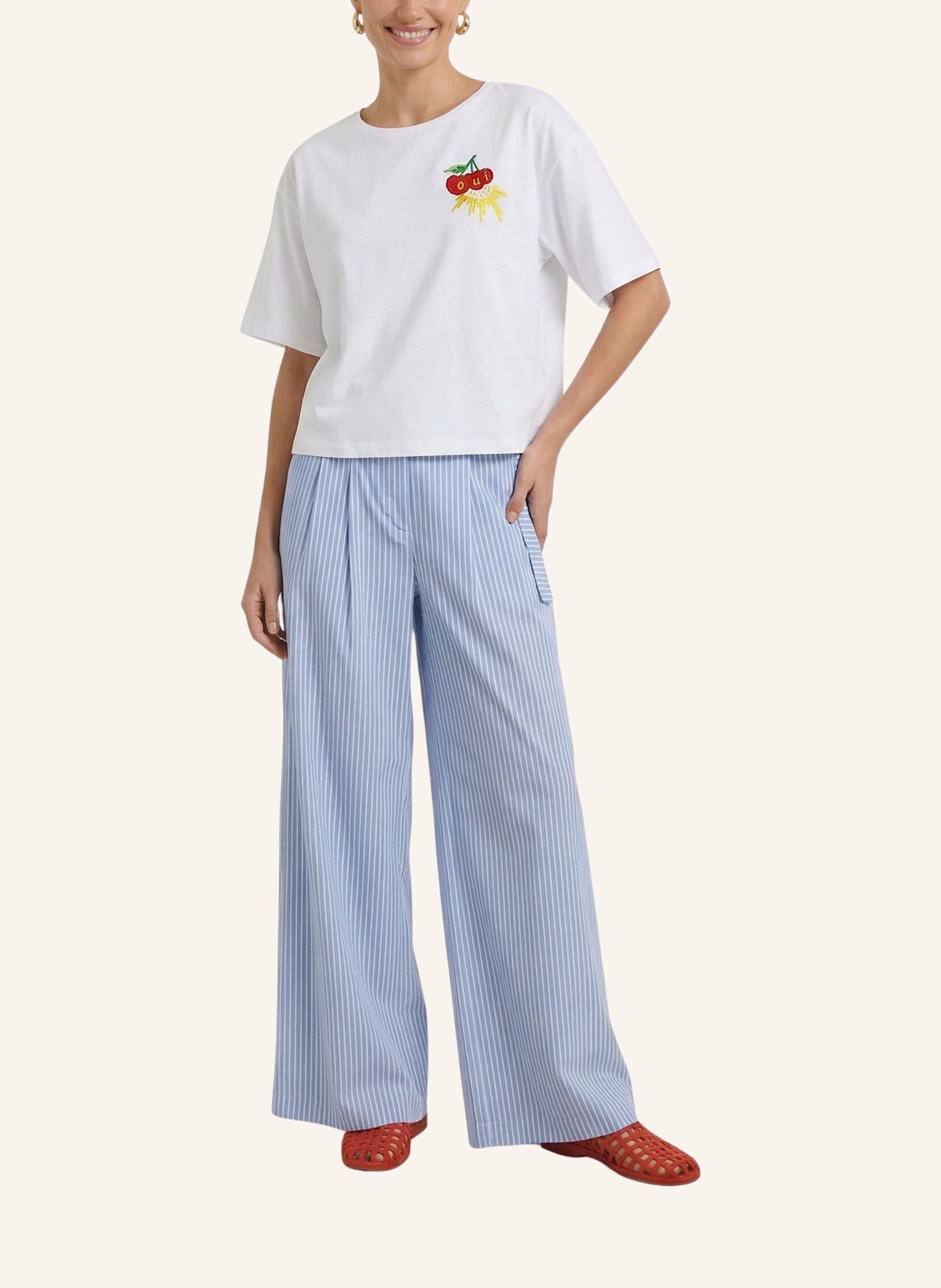 oui T-Shirt: WEISS