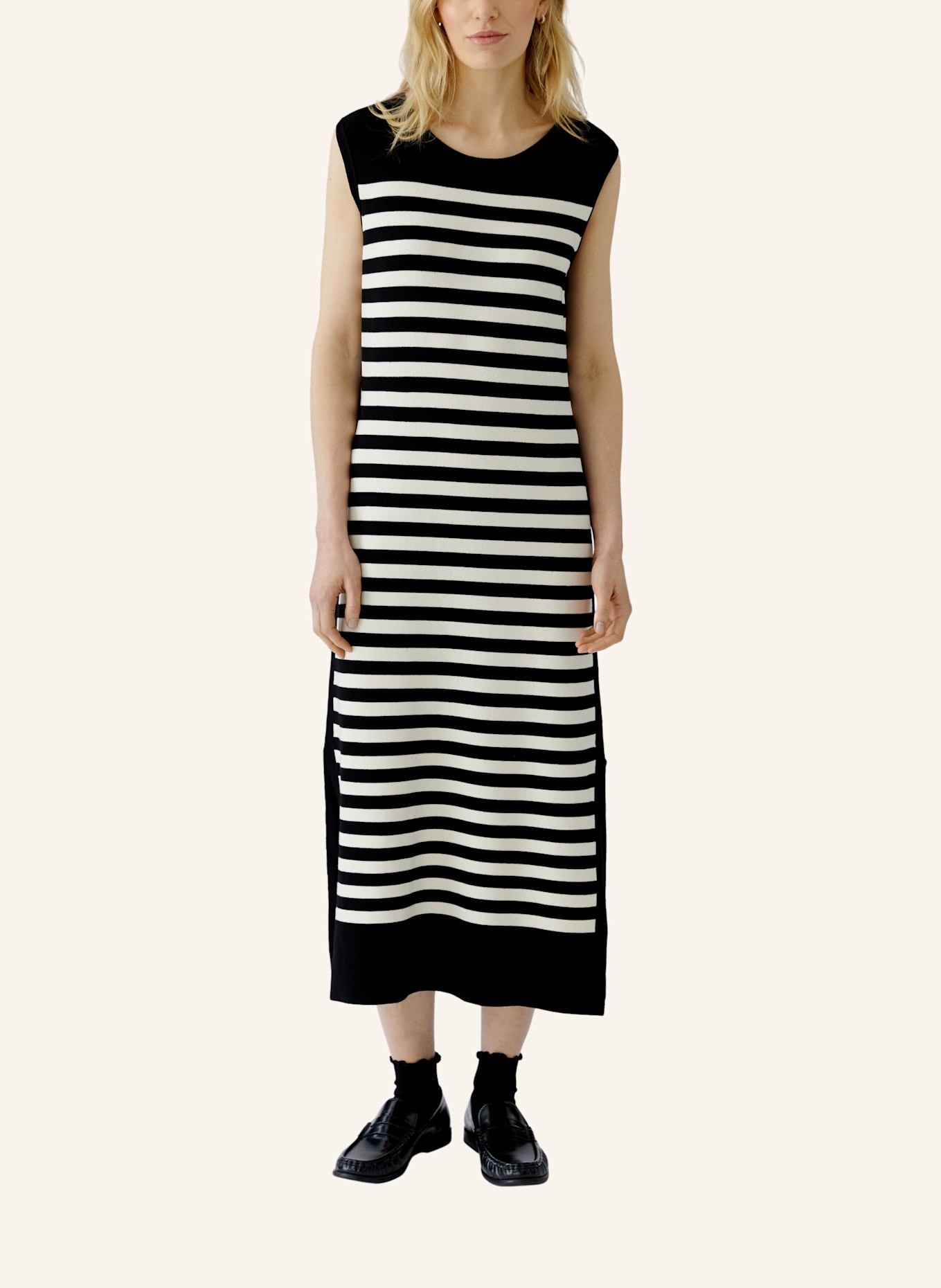 oui Kleid: SCHWARZ