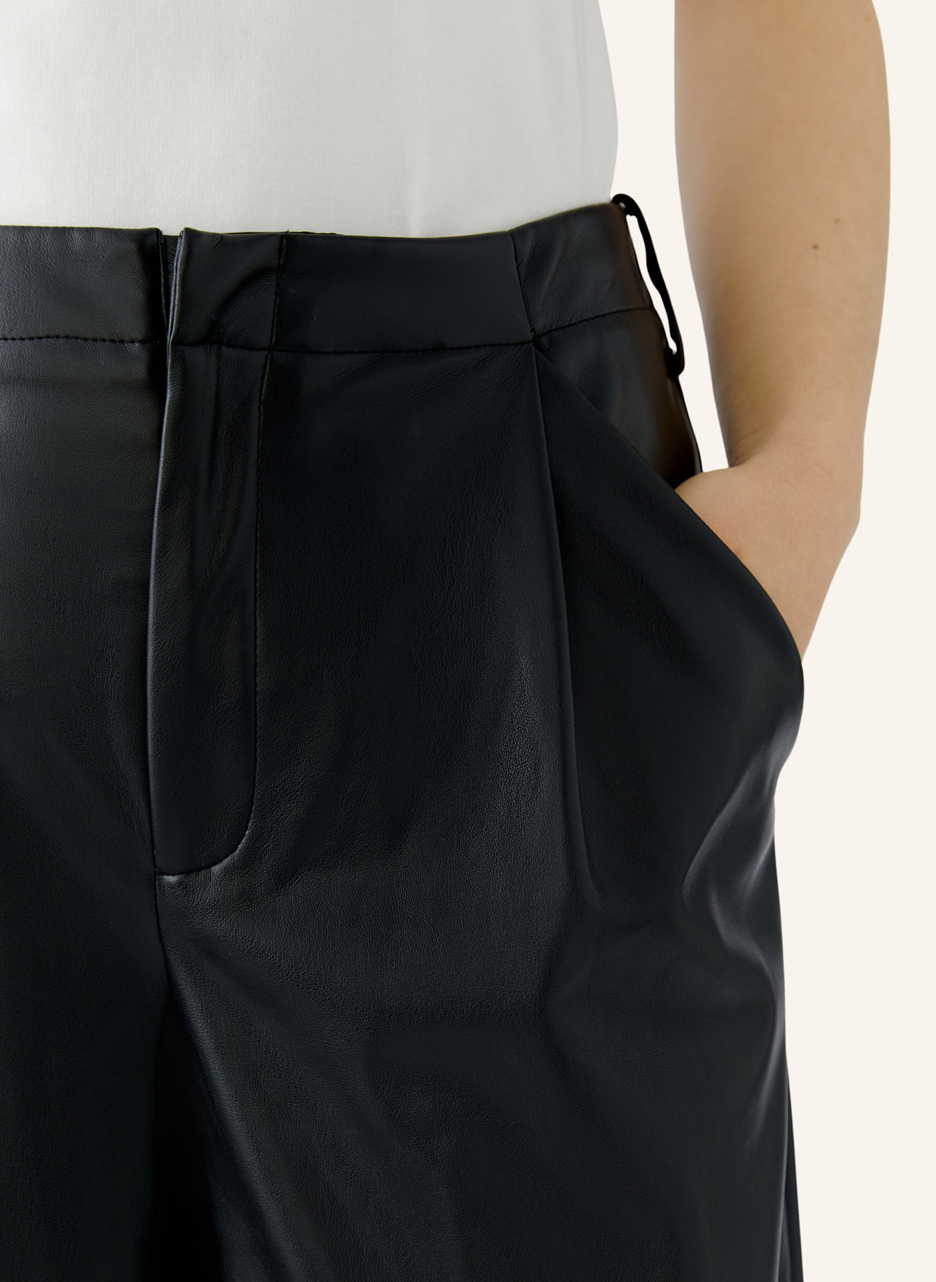 oui Lederhose: SCHWARZ