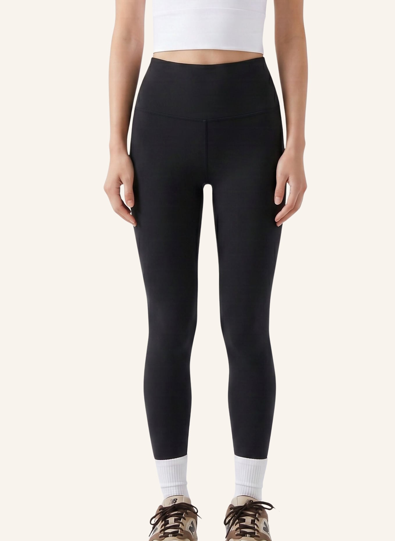 oui Leggings: BLACK