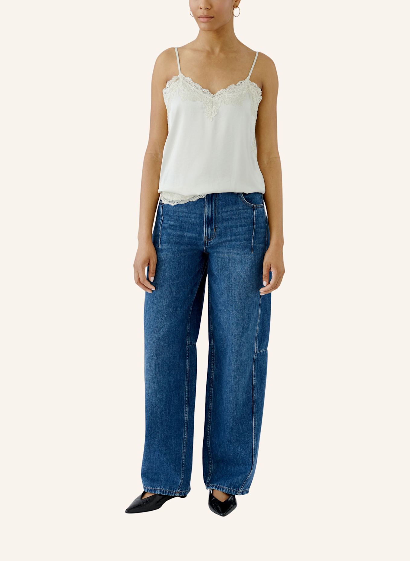 oui Satin top with lace: BEIGE