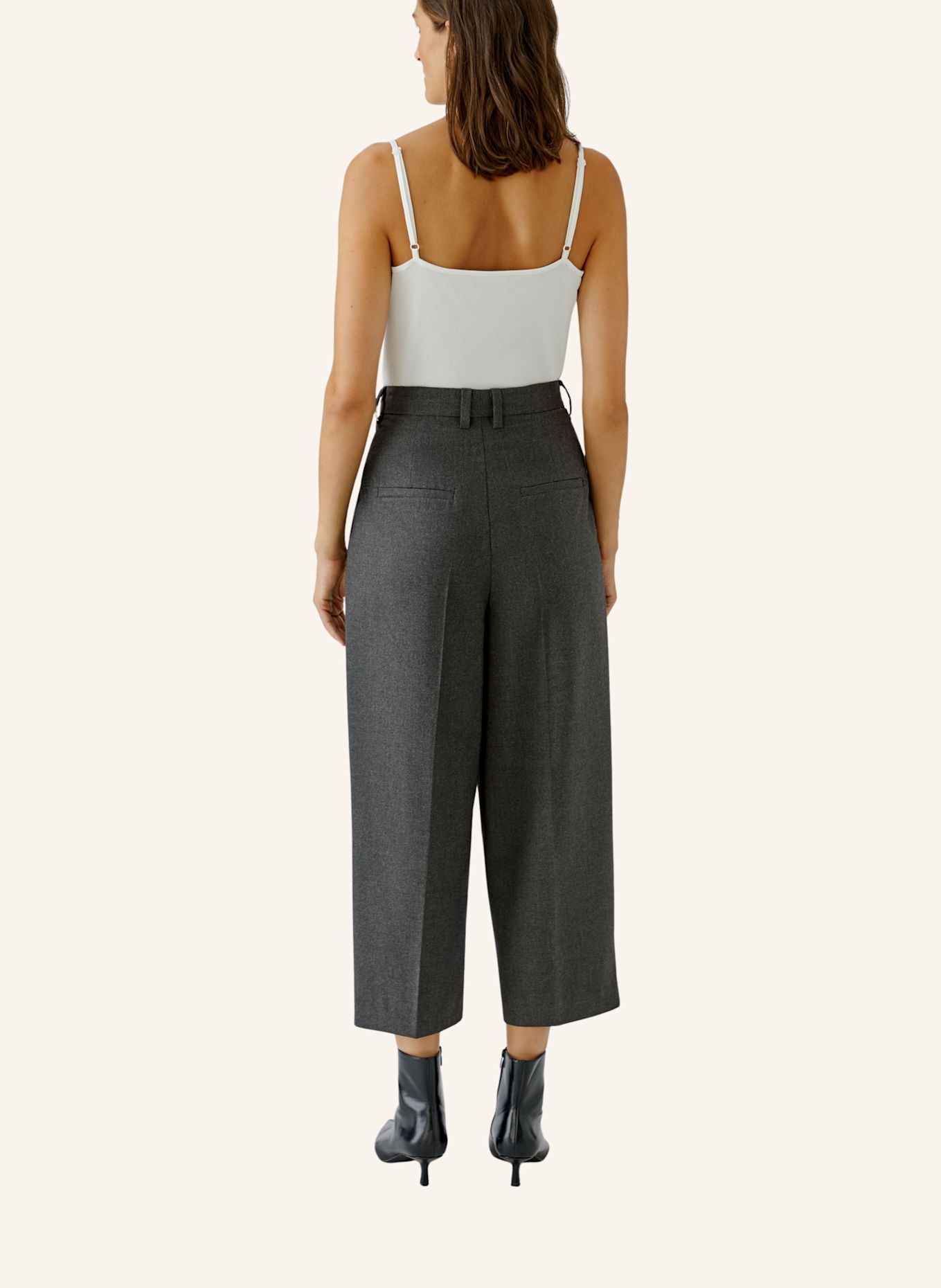 oui Hose: GRAU