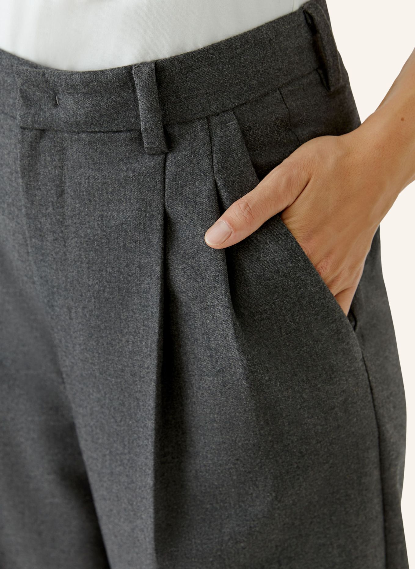 oui Hose: GRAU