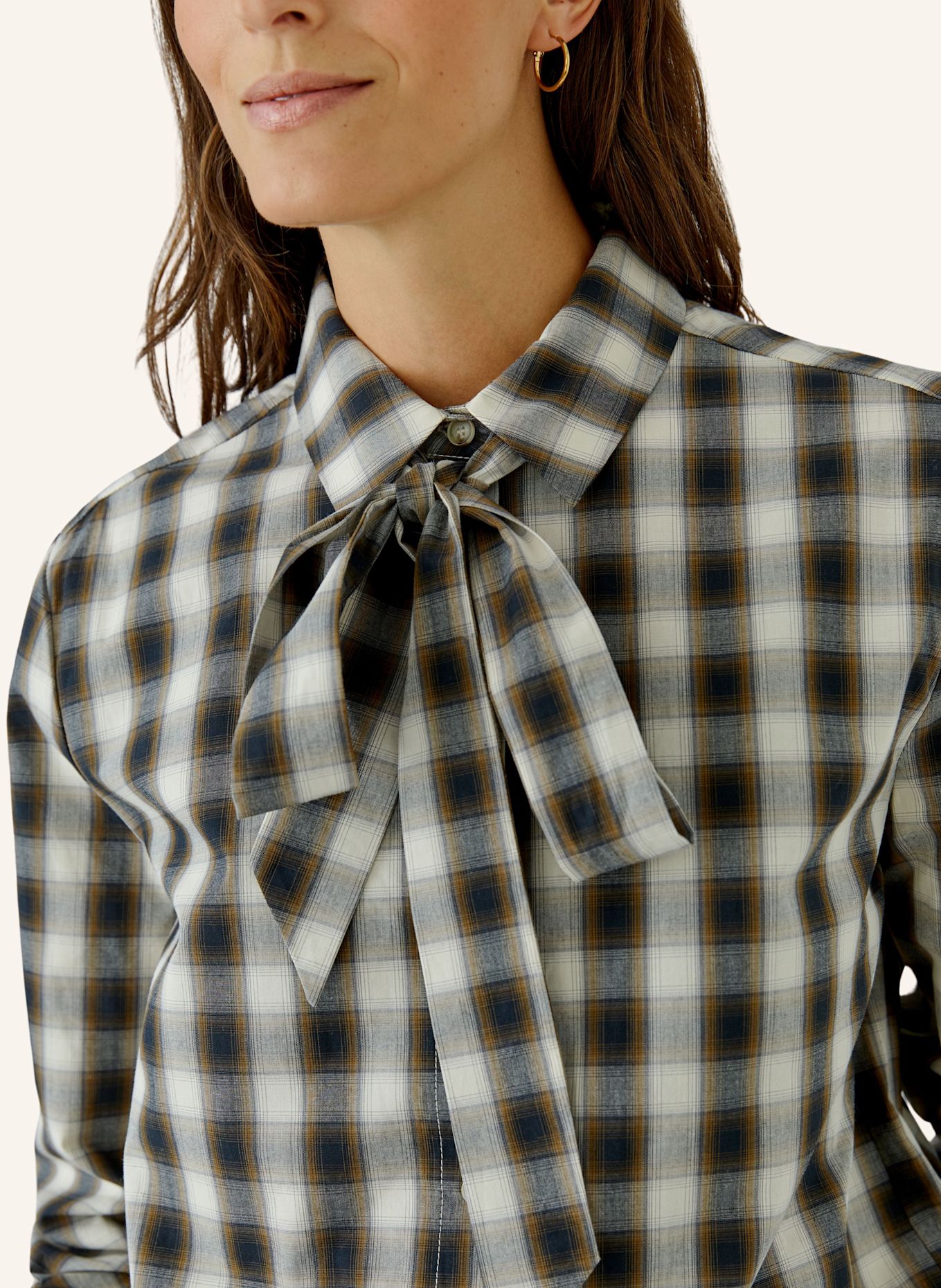 Oui Bluse: WEISS / SCHWARZ