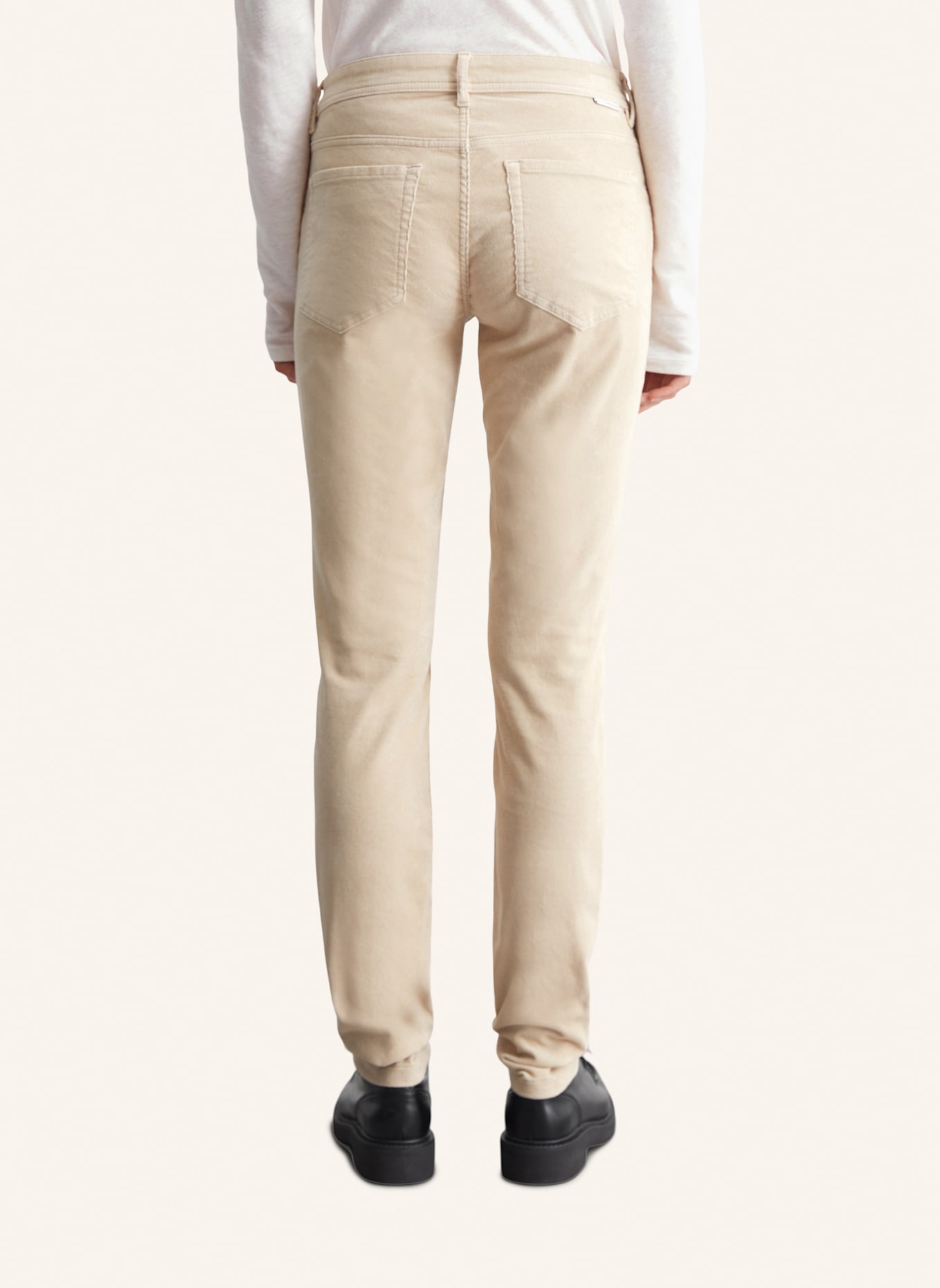 Marc O'Polo DENIM Cordhose Model ALVA slim, Farbe: BEIGE (Bild 2)