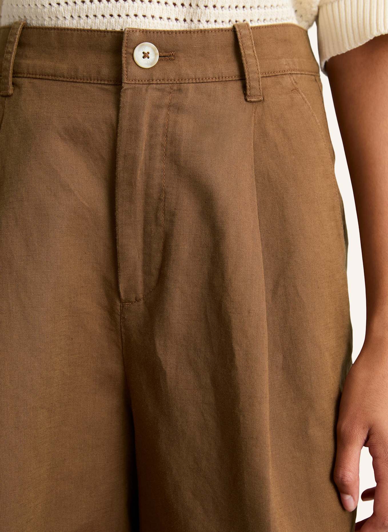 Marc O'Polo DENIM Bundfalten-Shorts: BRAUN