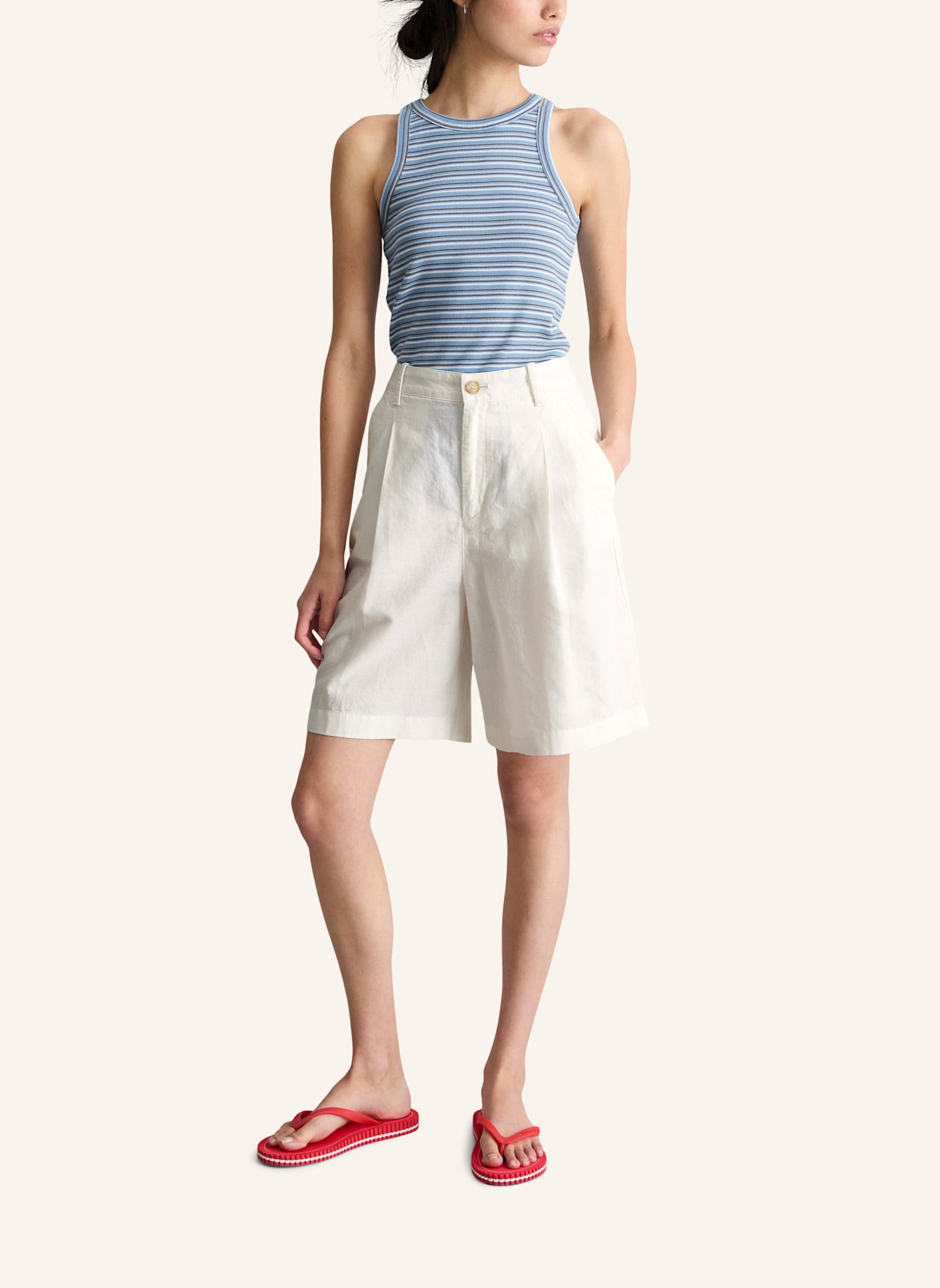 Marc O'Polo DENIM Bundfalten-Shorts: WEISS