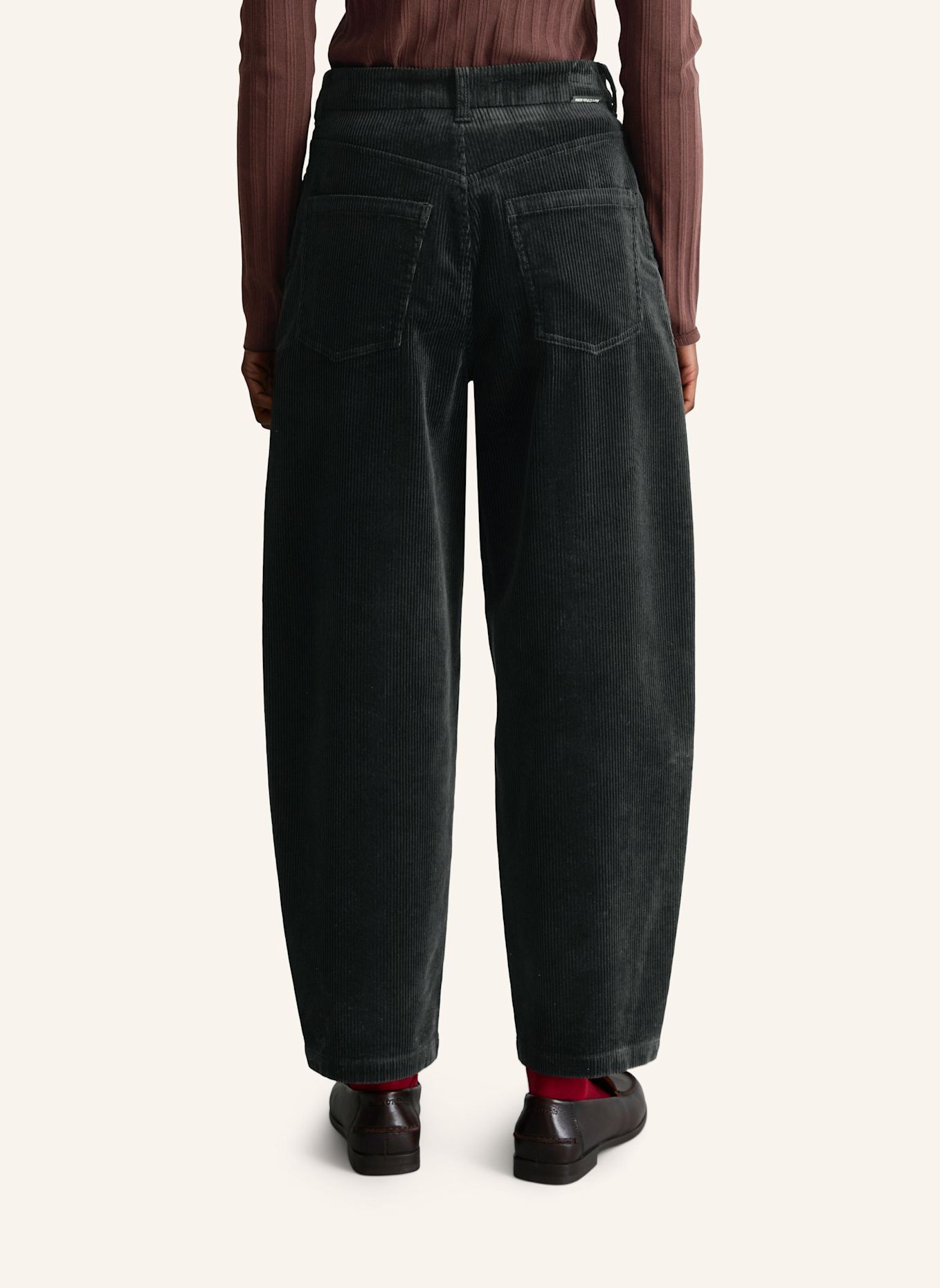 Marc O'Polo DENIM Cordhose: SCHWARZ
