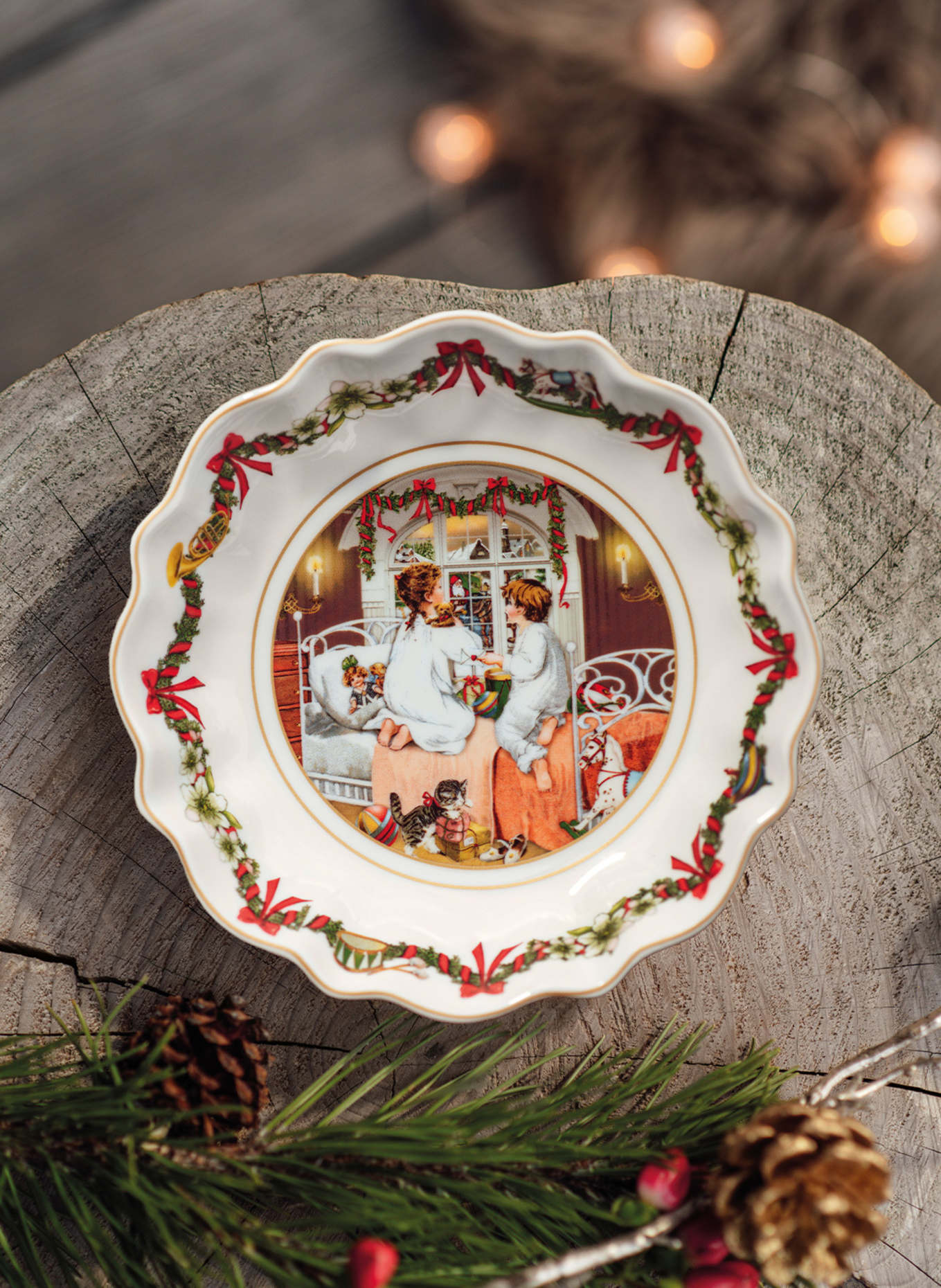 Villeroy & Boch Schale 2022 ANNUAL CHRISTMAS EDITION, Farbe: GELB/ GRÜN/ BLAU/ ROT (Bild 2)