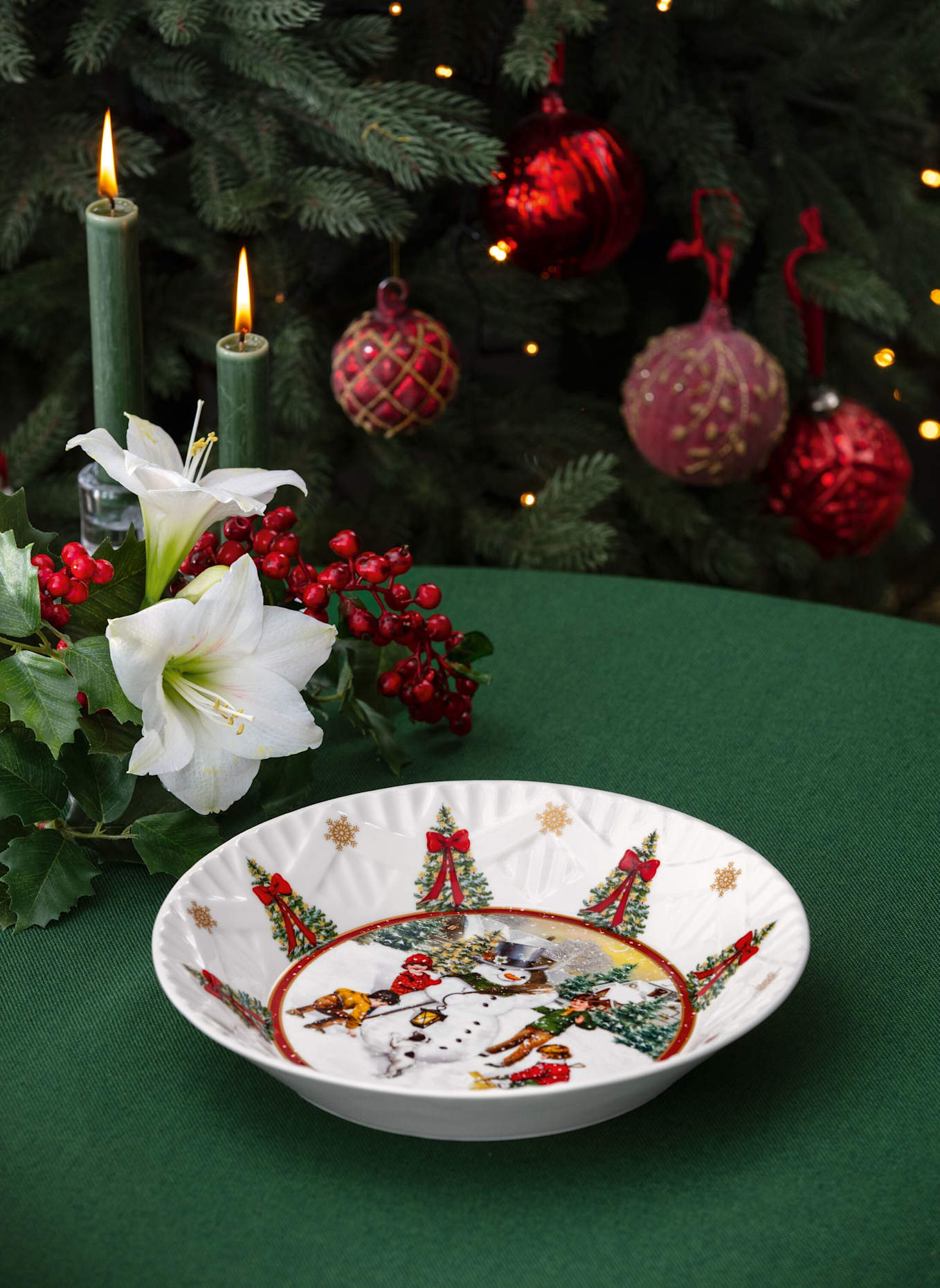 Villeroy & Boch Schale groß, Schneemann bauen TOY'S FANTASY: GELB/ GRÜN/ BLAU/ ROT