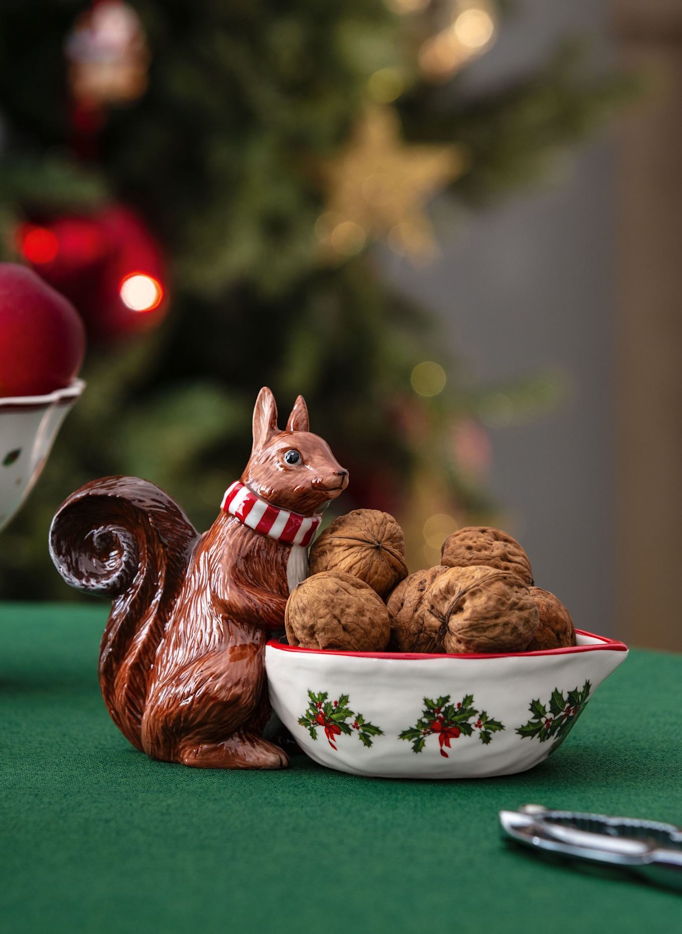 Villeroy & Boch Eichhörnchen mit Schale TOY'S FANTASY: GELB/ GRÜN/ BLAU/ ROT