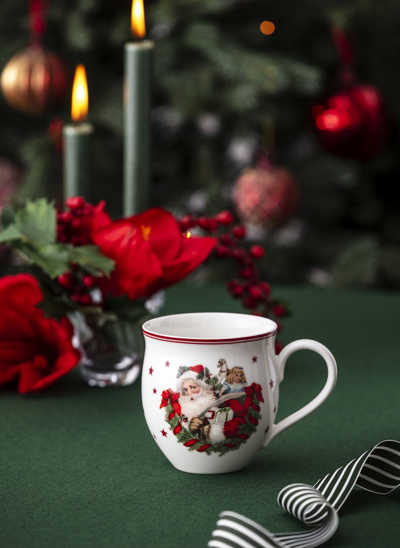 Villeroy & Boch Henkelbecher, Santa Claus TOY'S DELIGHT: GELB/ GRÜN/ BLAU/ ROT