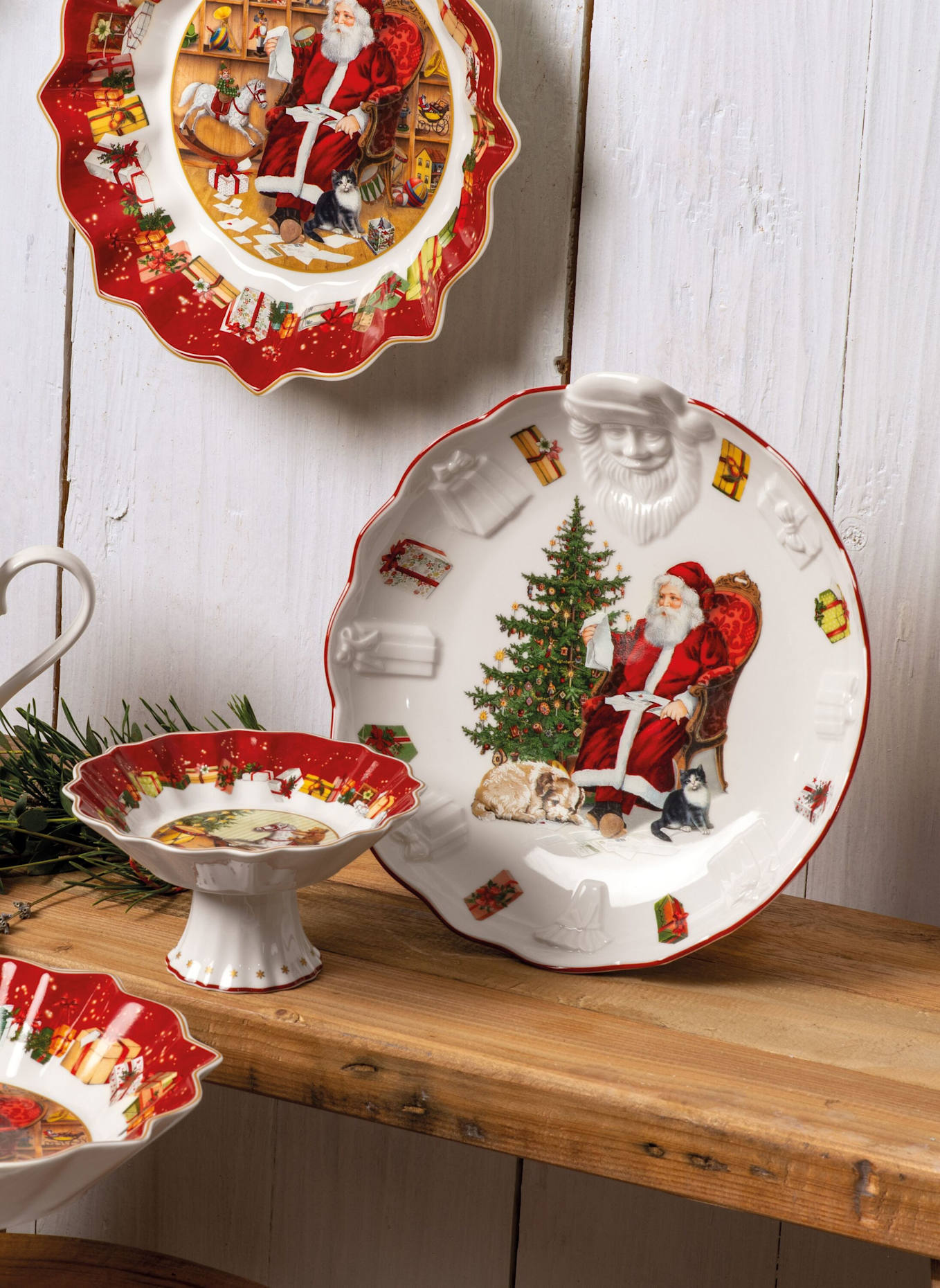Villeroy & Boch Schale mit Santa Relief, Wunschzettel TOY'S FANTASY: GELB/ GRÜN/ BLAU/ ROT