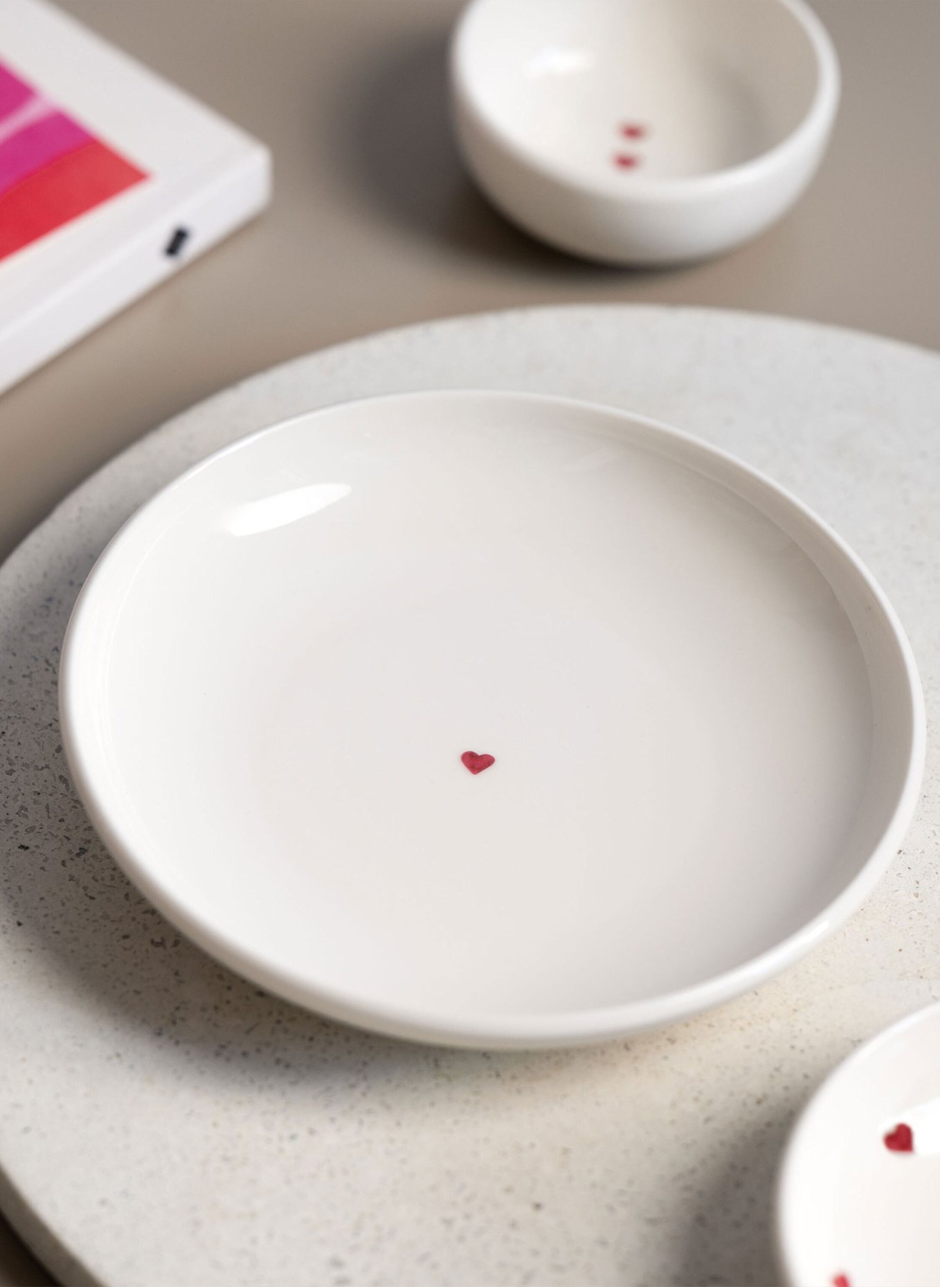 like. by Villeroy & Boch Teller WITH LOVE: WEISS
