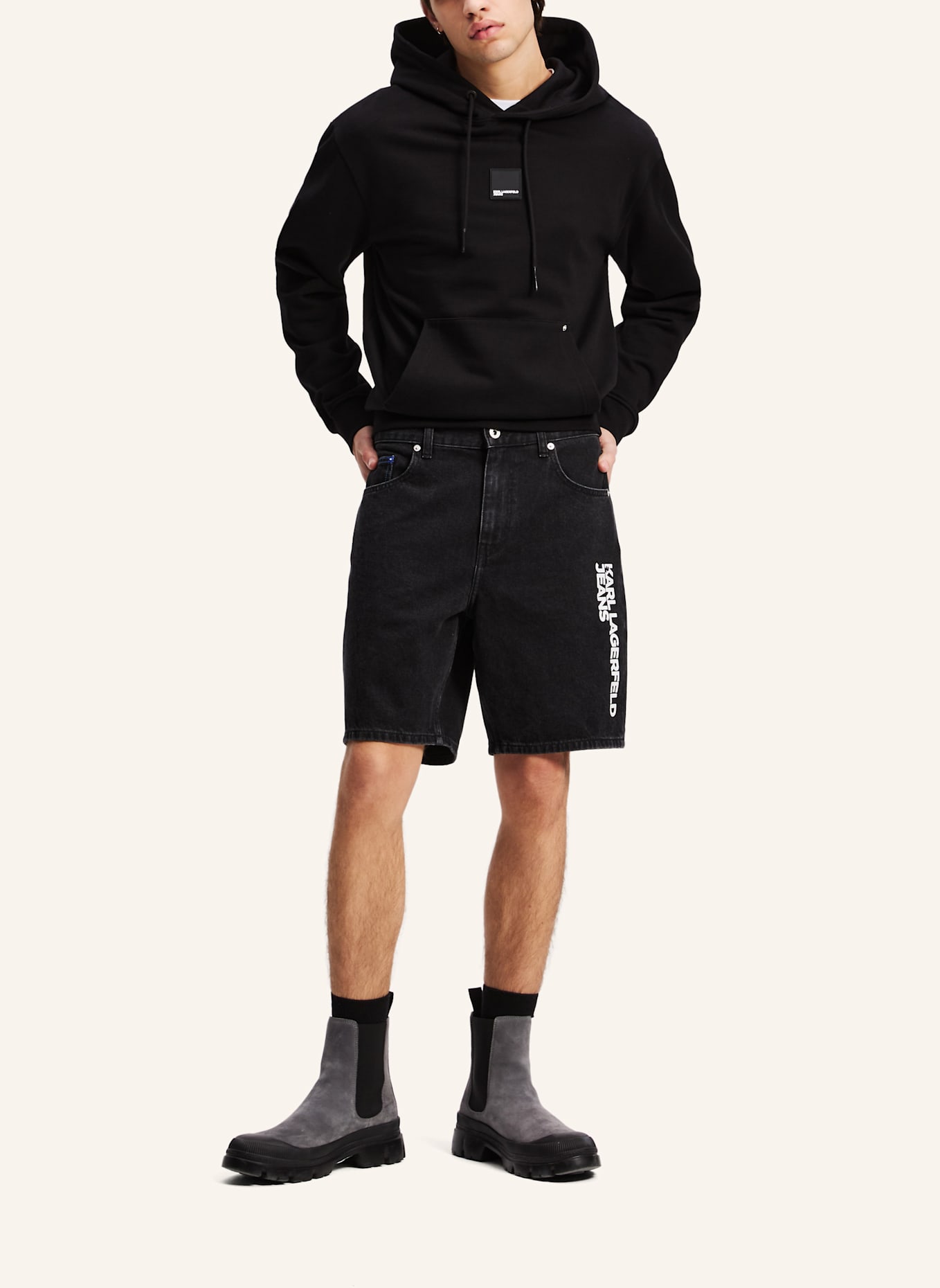 KARL LAGERFELD JEANS Shorts: SCHWARZ