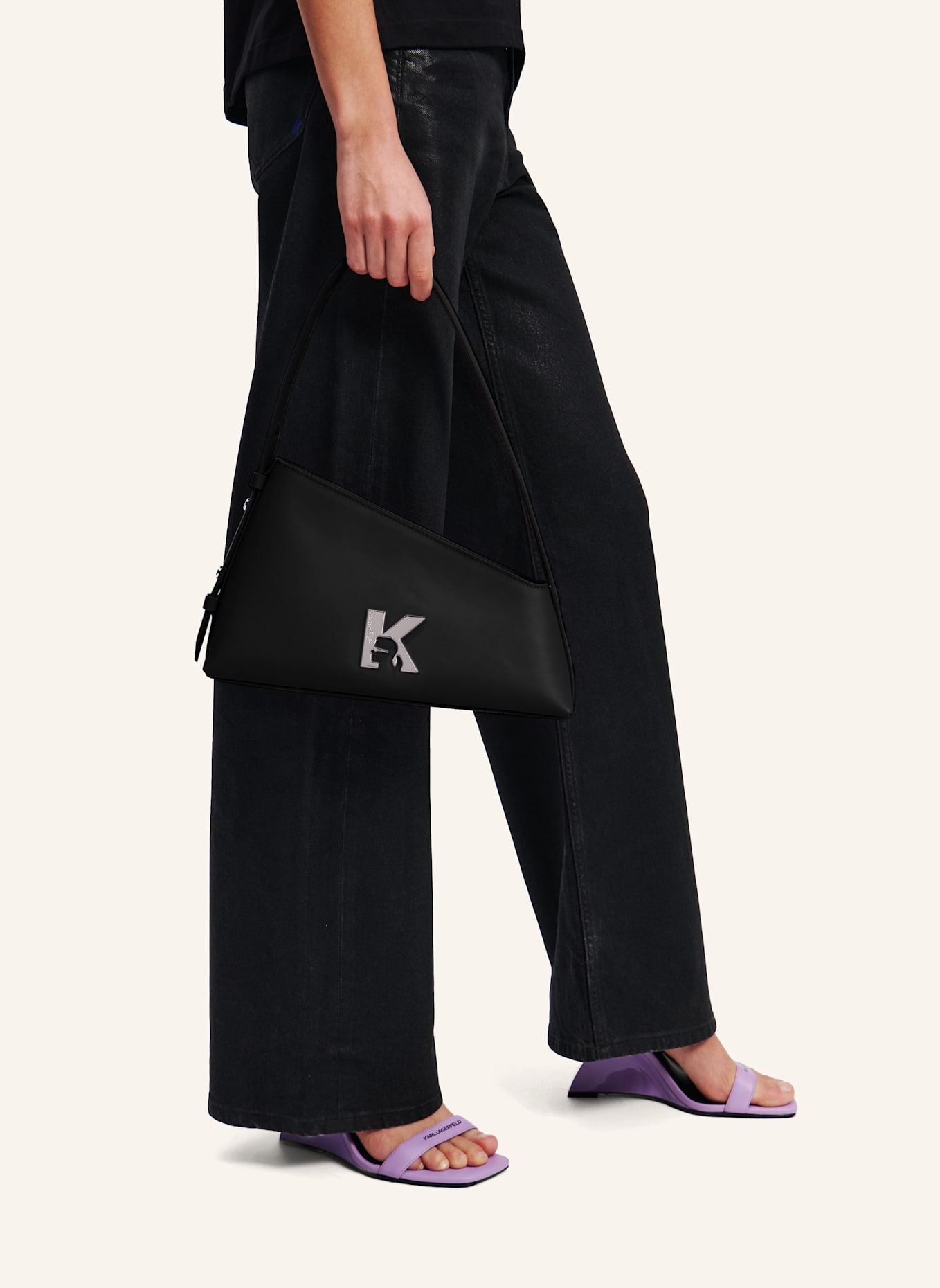 KARL LAGERFELD JEANS Schultertasche: SCHWARZ