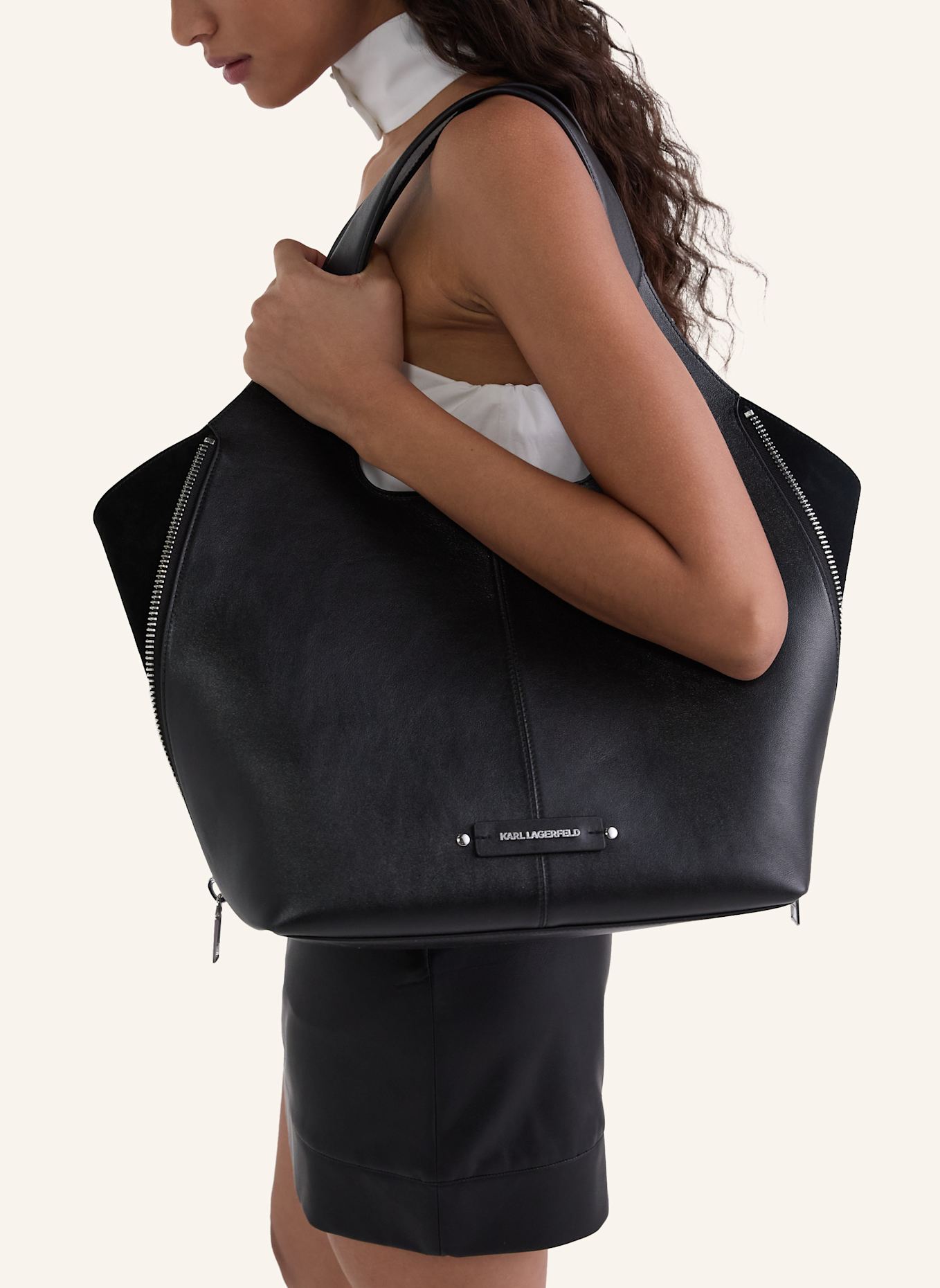 KARL LAGERFELD Handtasche: SCHWARZ