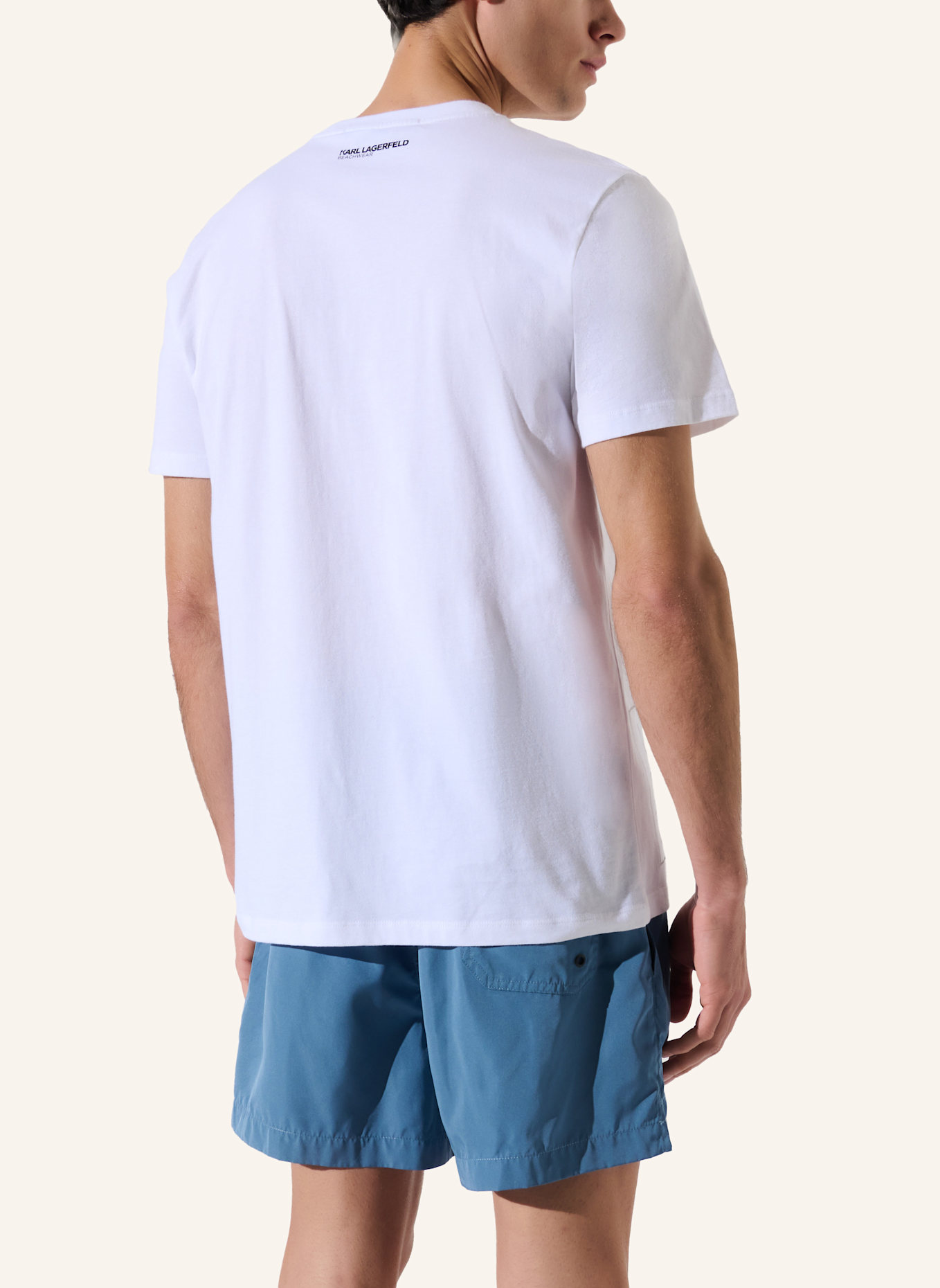 KARL LAGERFELD STRAND-T-SHIRT MIT KARL-LOGO IN METALLIC-OPTIK: WEISS