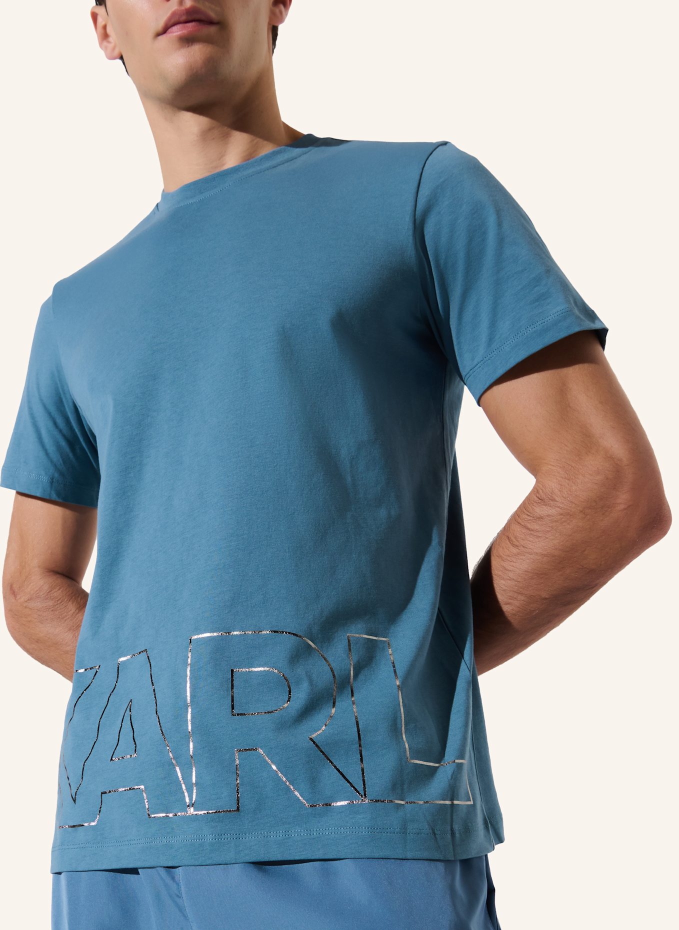 KARL LAGERFELD STRAND-T-SHIRT MIT KARL-LOGO IN METALLIC-OPTIK: DUNKELBLAU