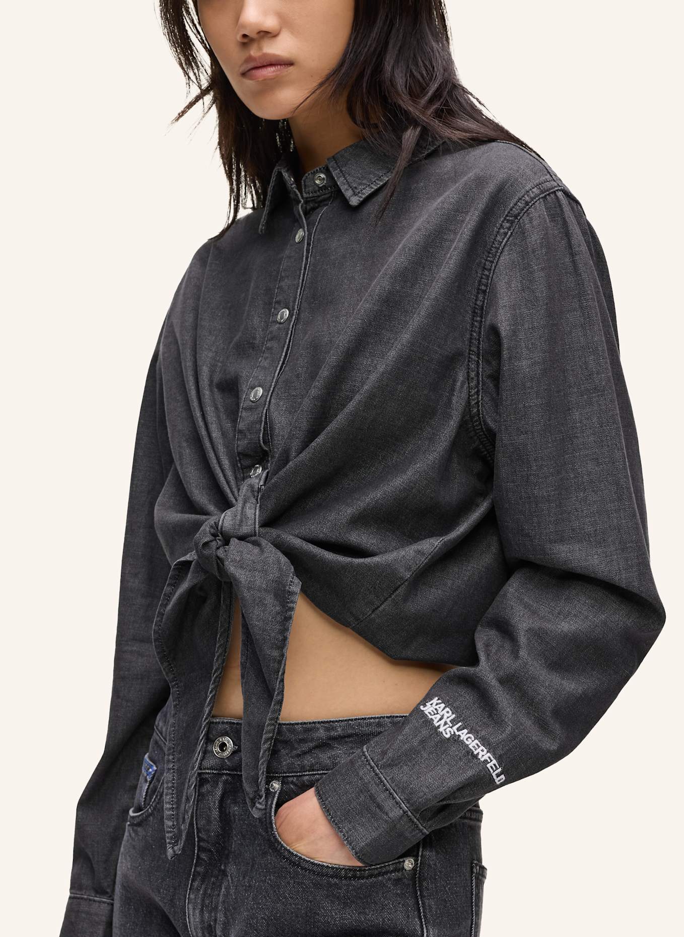 KARL LAGERFELD JEANS Bluse: SCHWARZ