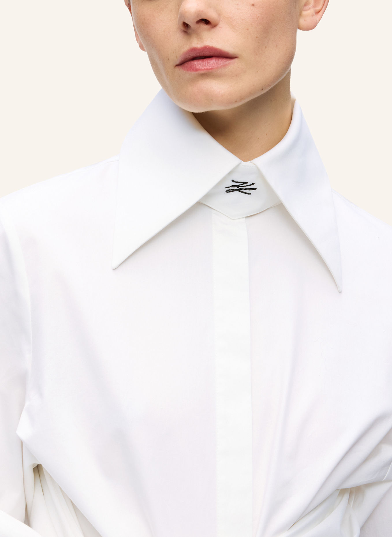 KARL LAGERFELD KL STUDIO Bluse: WEISS