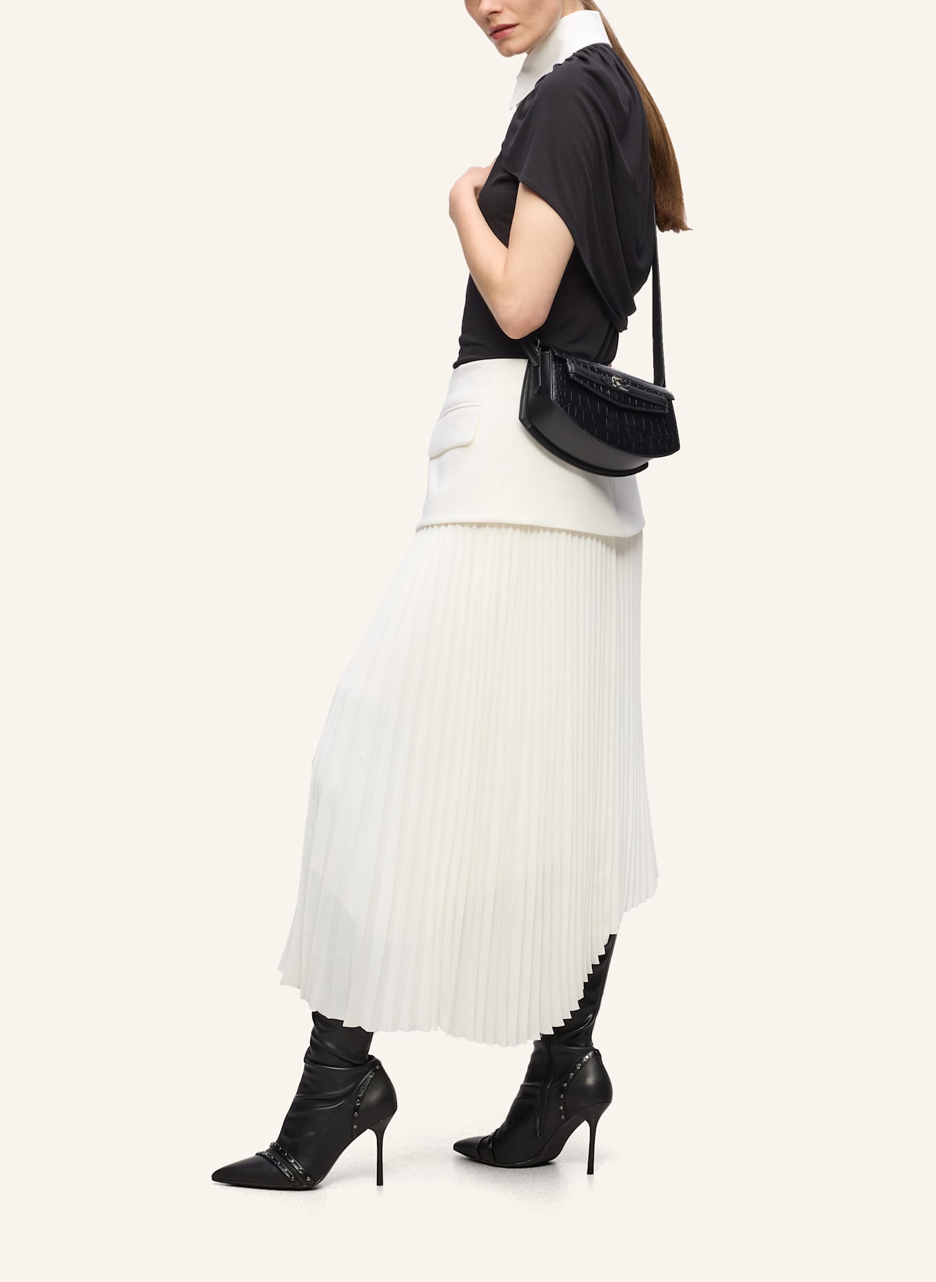 KARL LAGERFELD KL STUDIO Umhängetasche: SCHWARZ