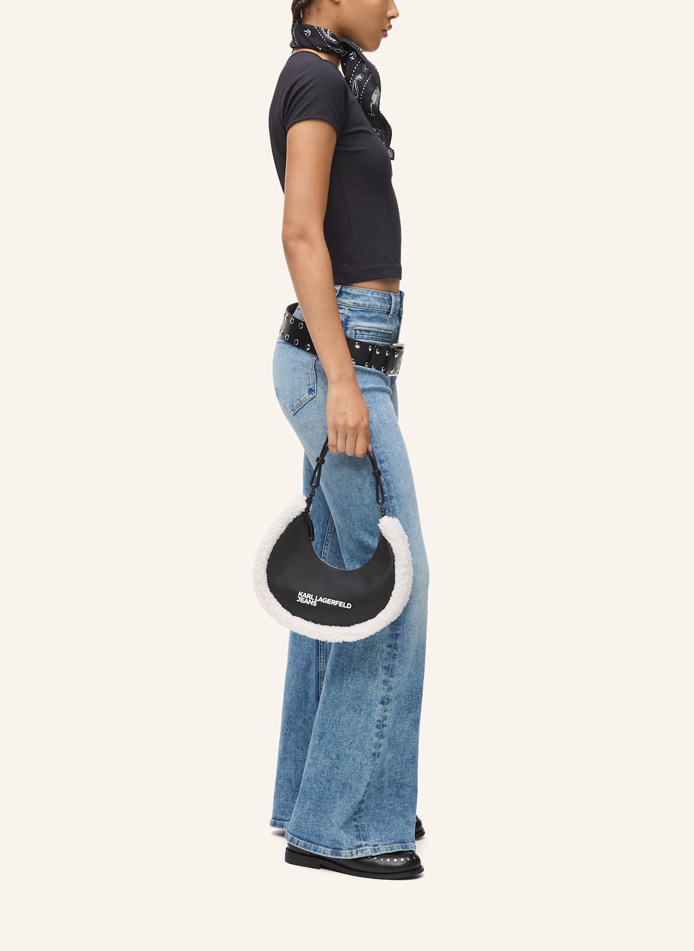 KARL LAGERFELD JEANS Schultertasche: SCHWARZ