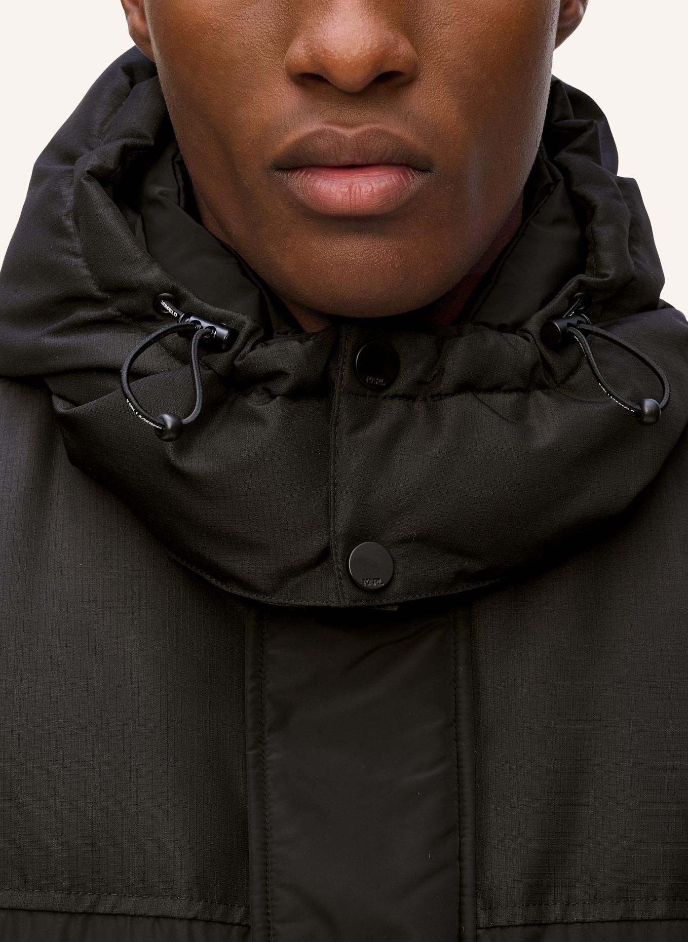 KARL LAGERFELD Mantel: SCHWARZ