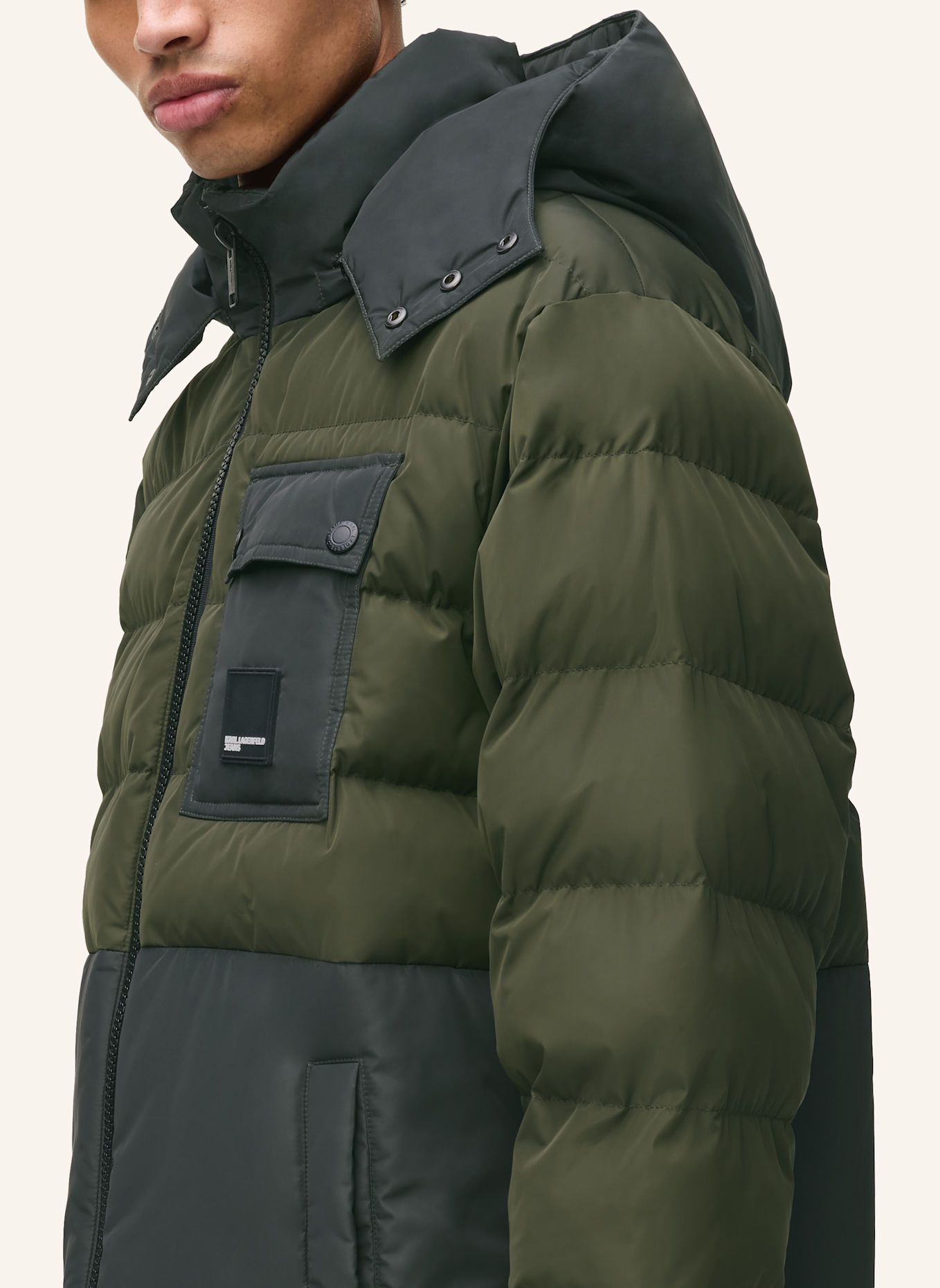 KARL LAGERFELD JEANS Jacke: DUNKELGRÜN