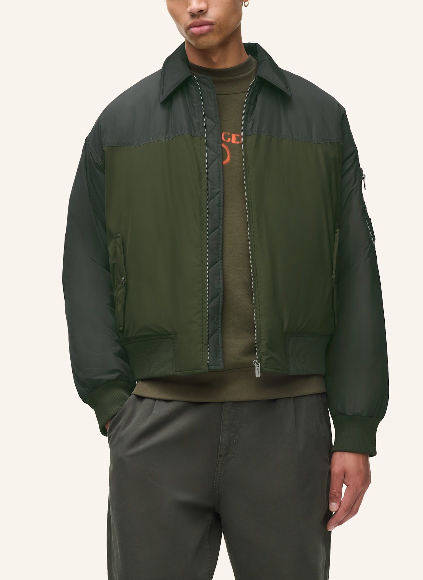 KARL LAGERFELD JEANS Jacke: DUNKELGRÜN