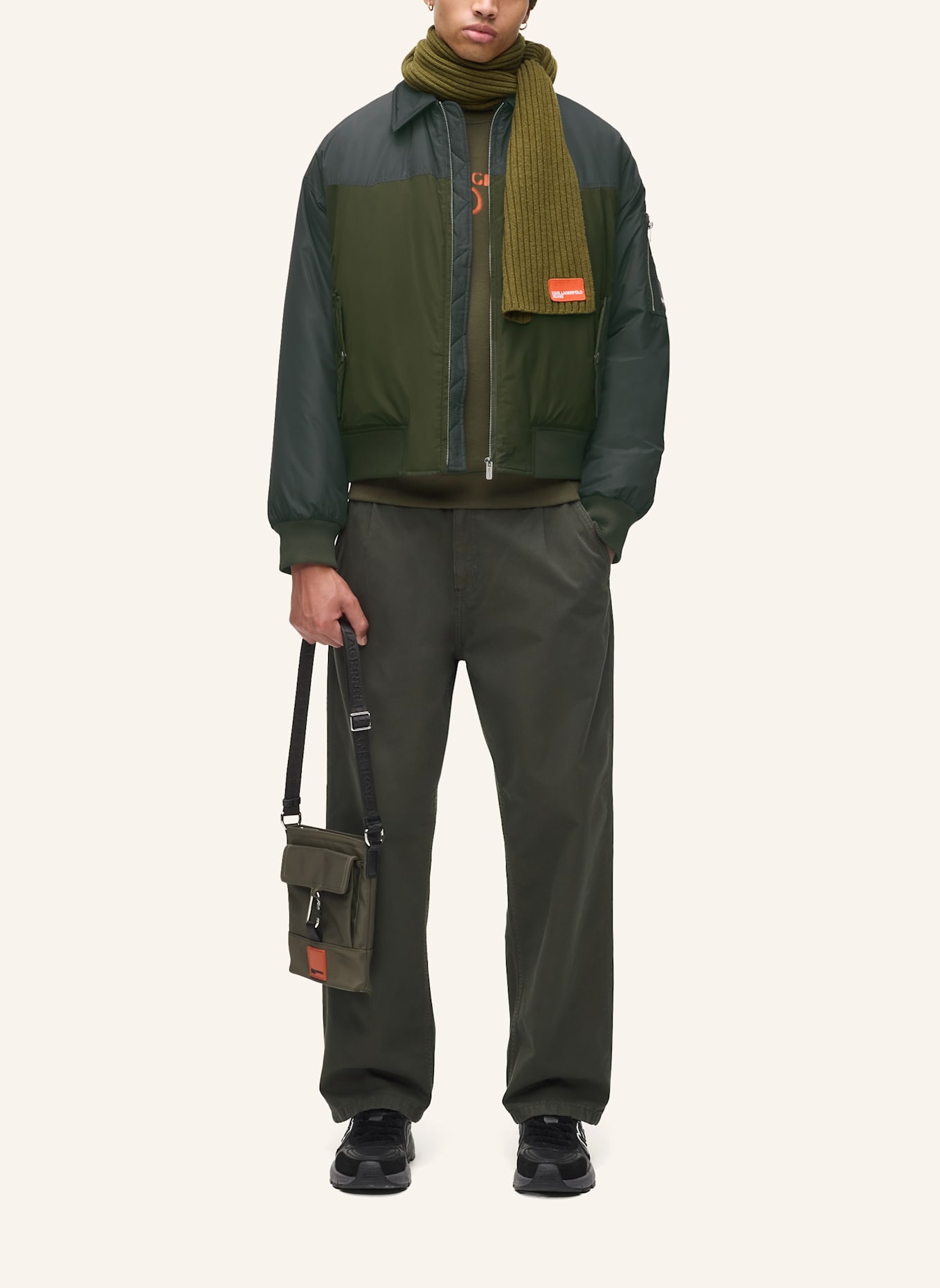 KARL LAGERFELD JEANS Jacke: DUNKELGRÜN