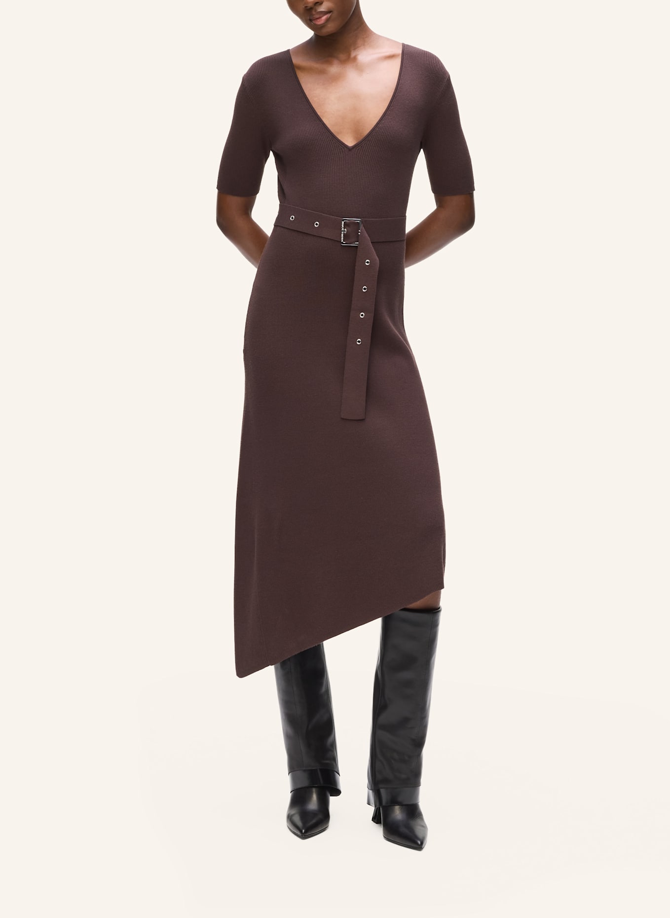 KARL LAGERFELD Kleid: BRAUN