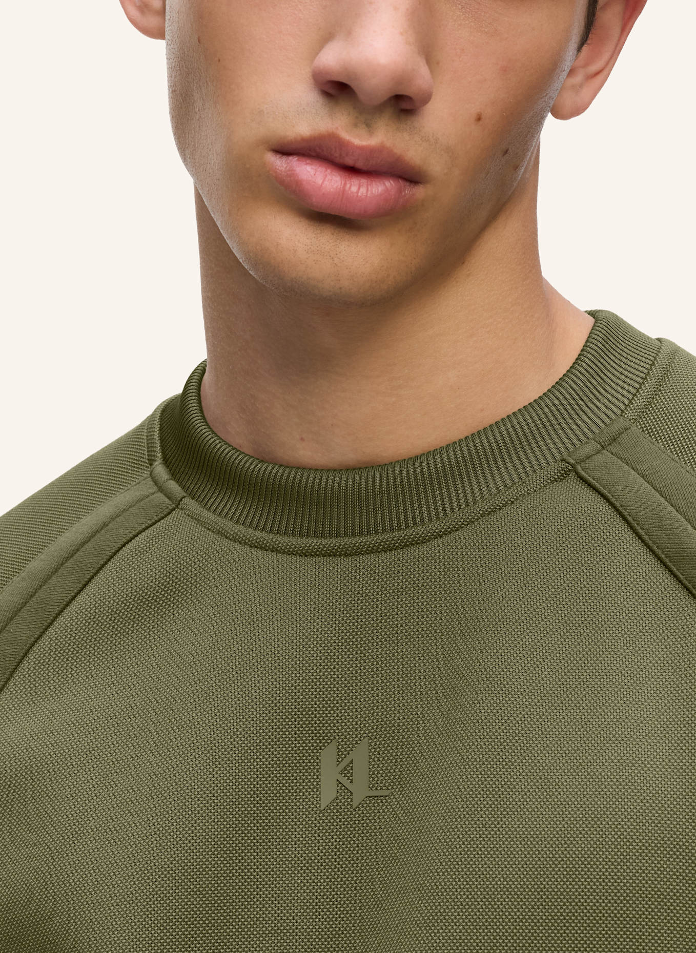 KARL LAGERFELD Sweatshirt: OLIV