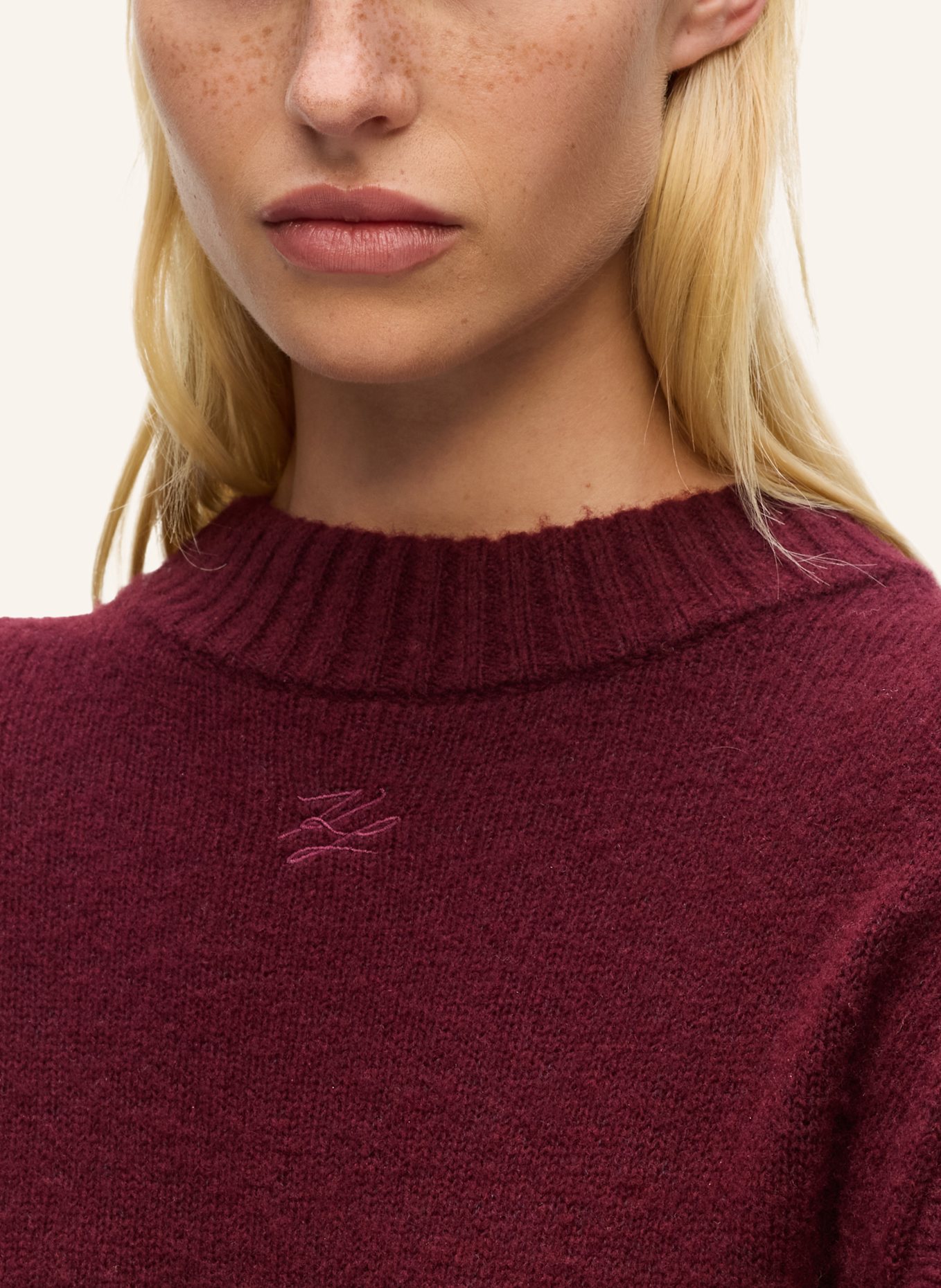 KARL LAGERFELD Top: DUNKELROT