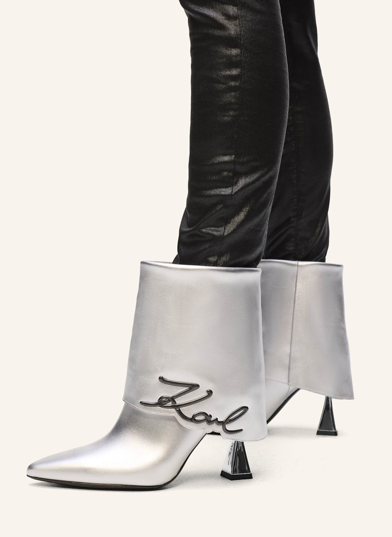 KARL LAGERFELD Stiefel: SILBER
