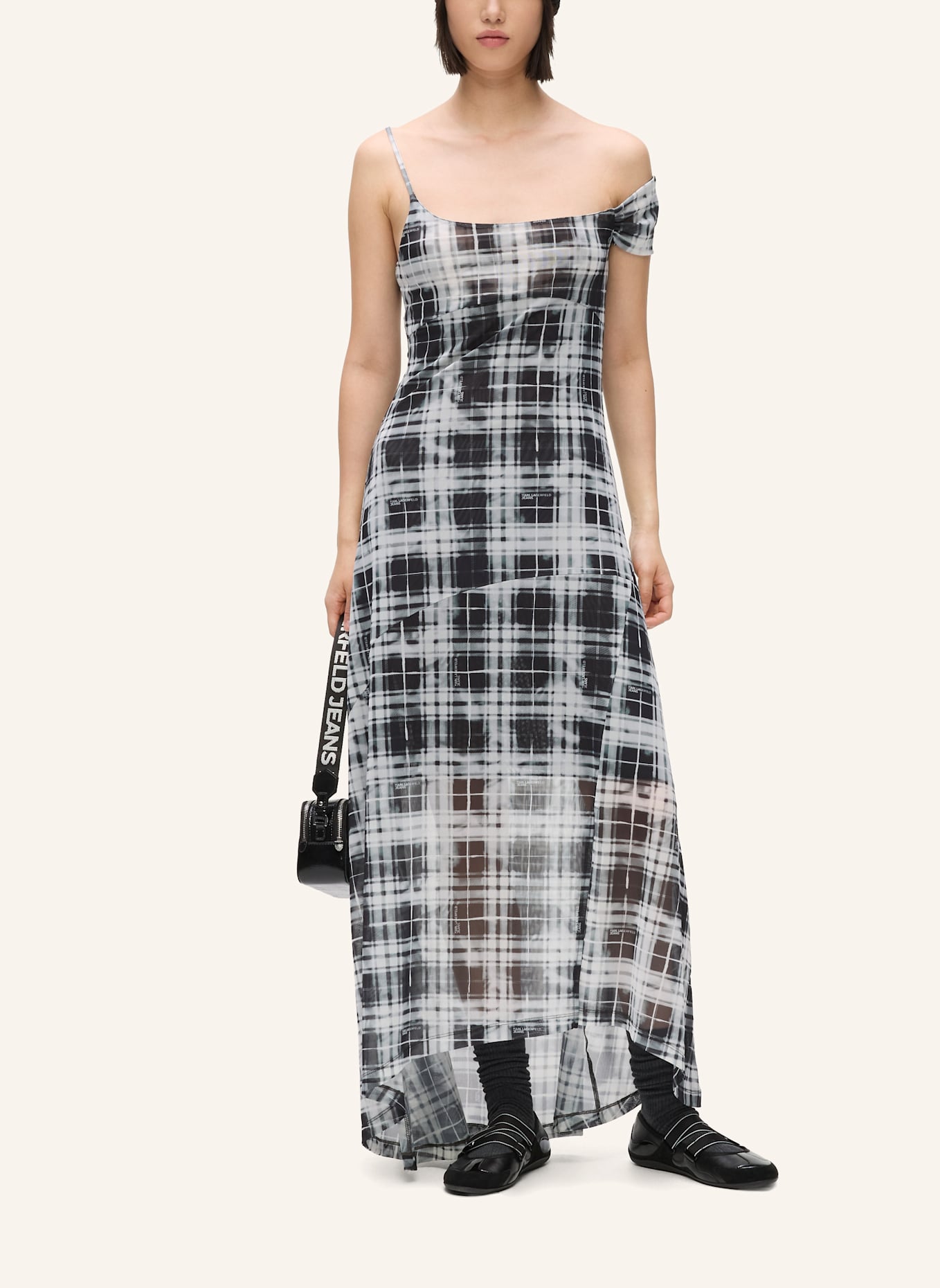 KARL LAGERFELD JEANS Kleid: SCHWARZ