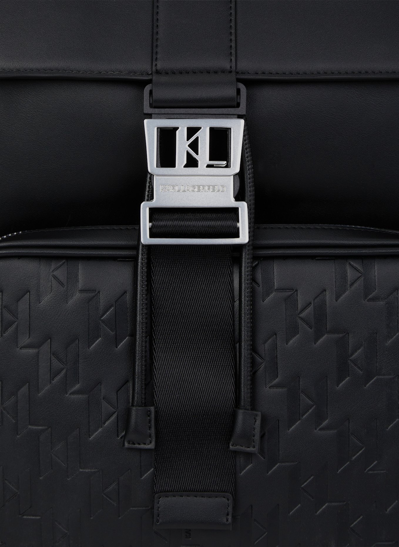 KARL LAGERFELD Rucksack: SCHWARZ