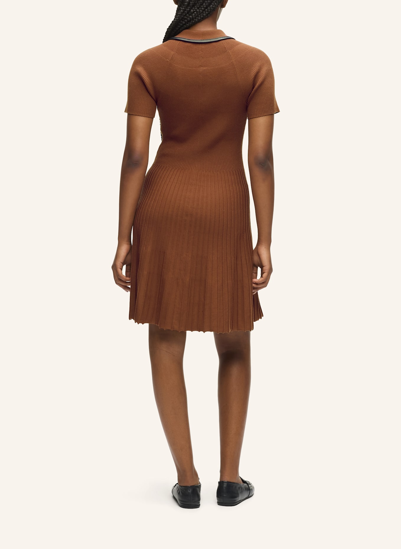 KARL LAGERFELD Kleid: BRAUN