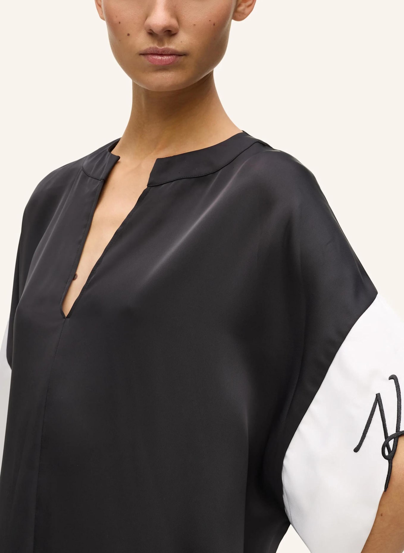 KARL LAGERFELD Kleid: WEISS/ SCHWARZ