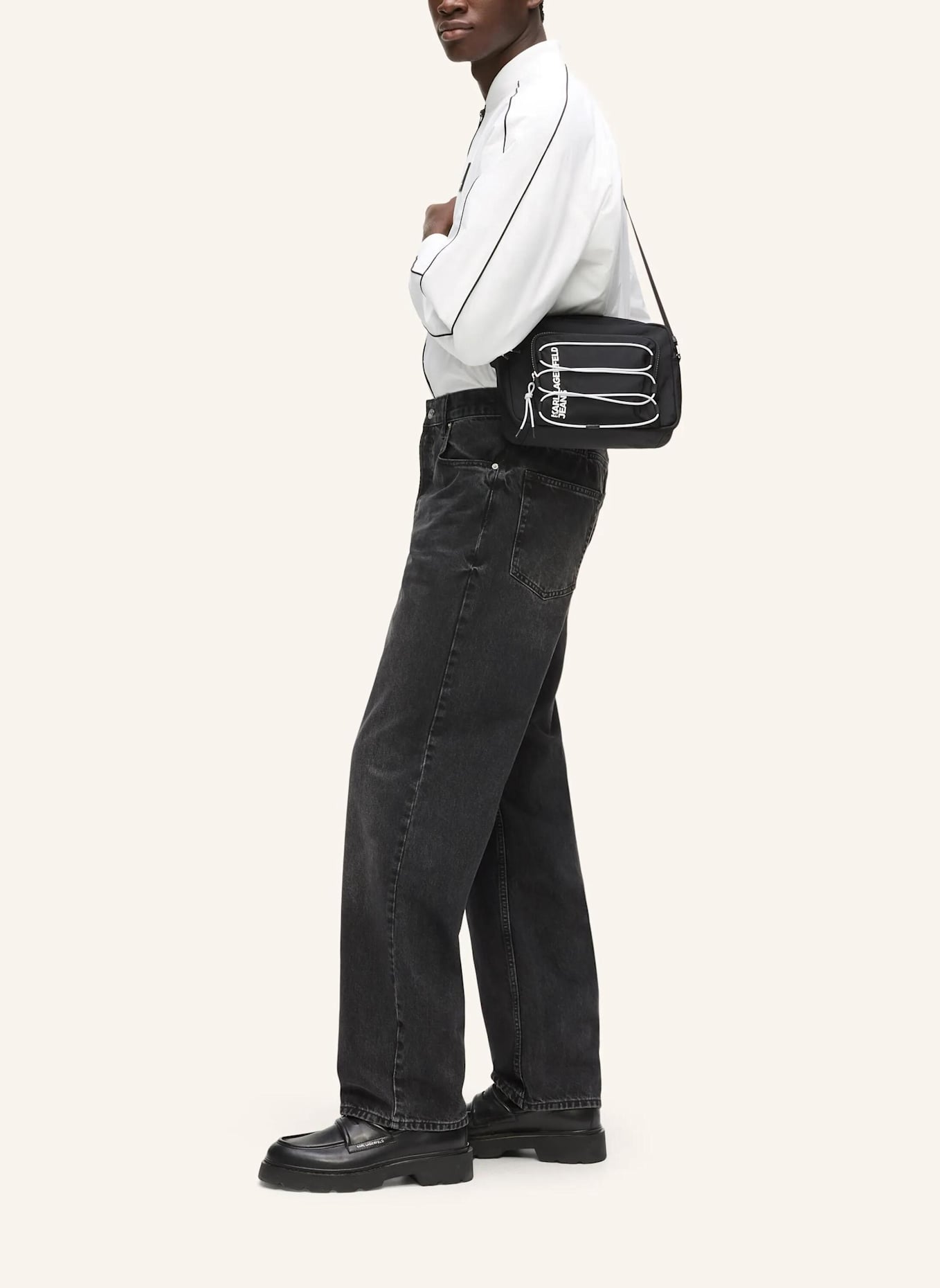 KARL LAGERFELD JEANS Umhängetasche: SCHWARZ