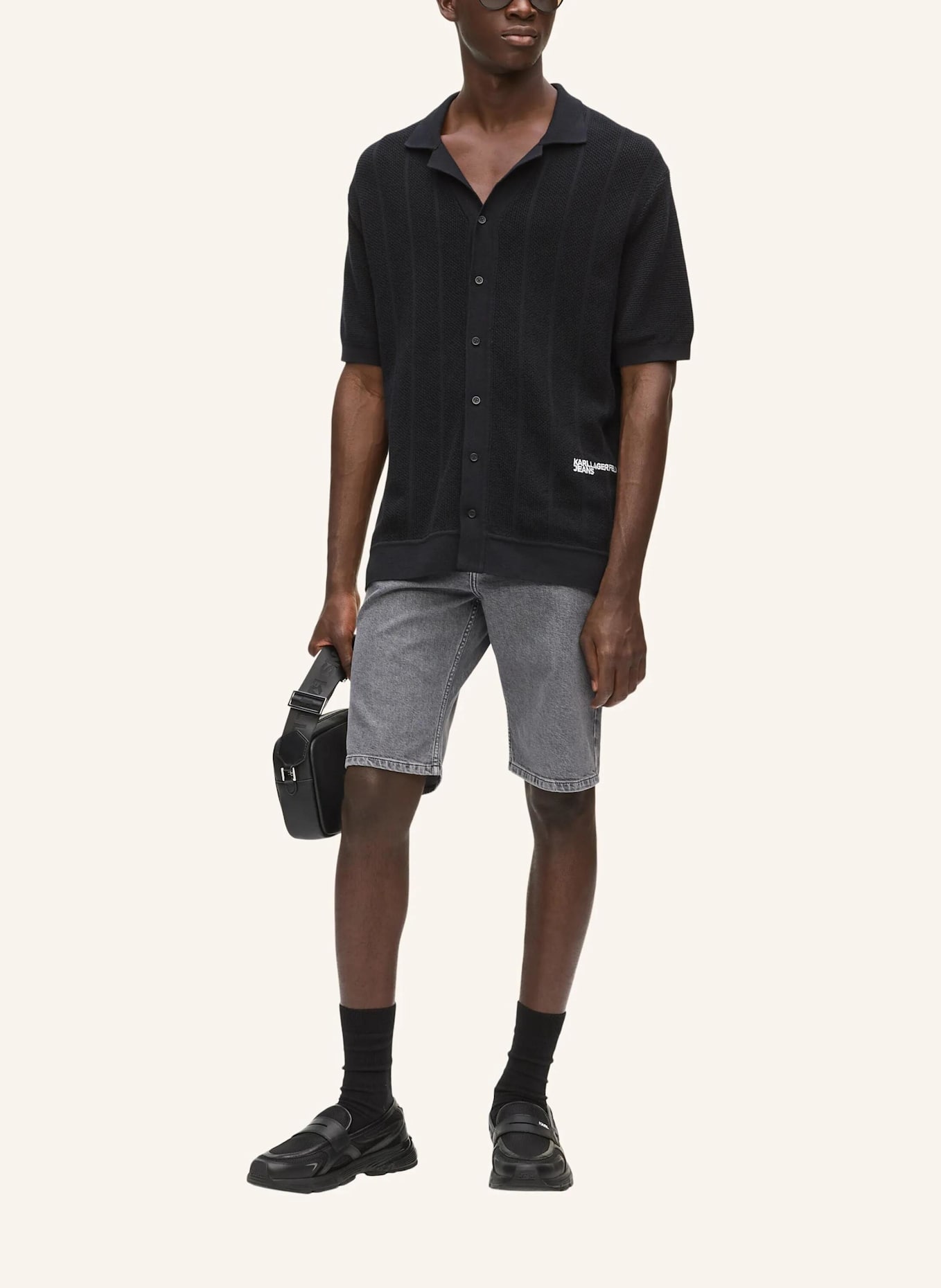 KARL LAGERFELD JEANS Shorts: GRAU